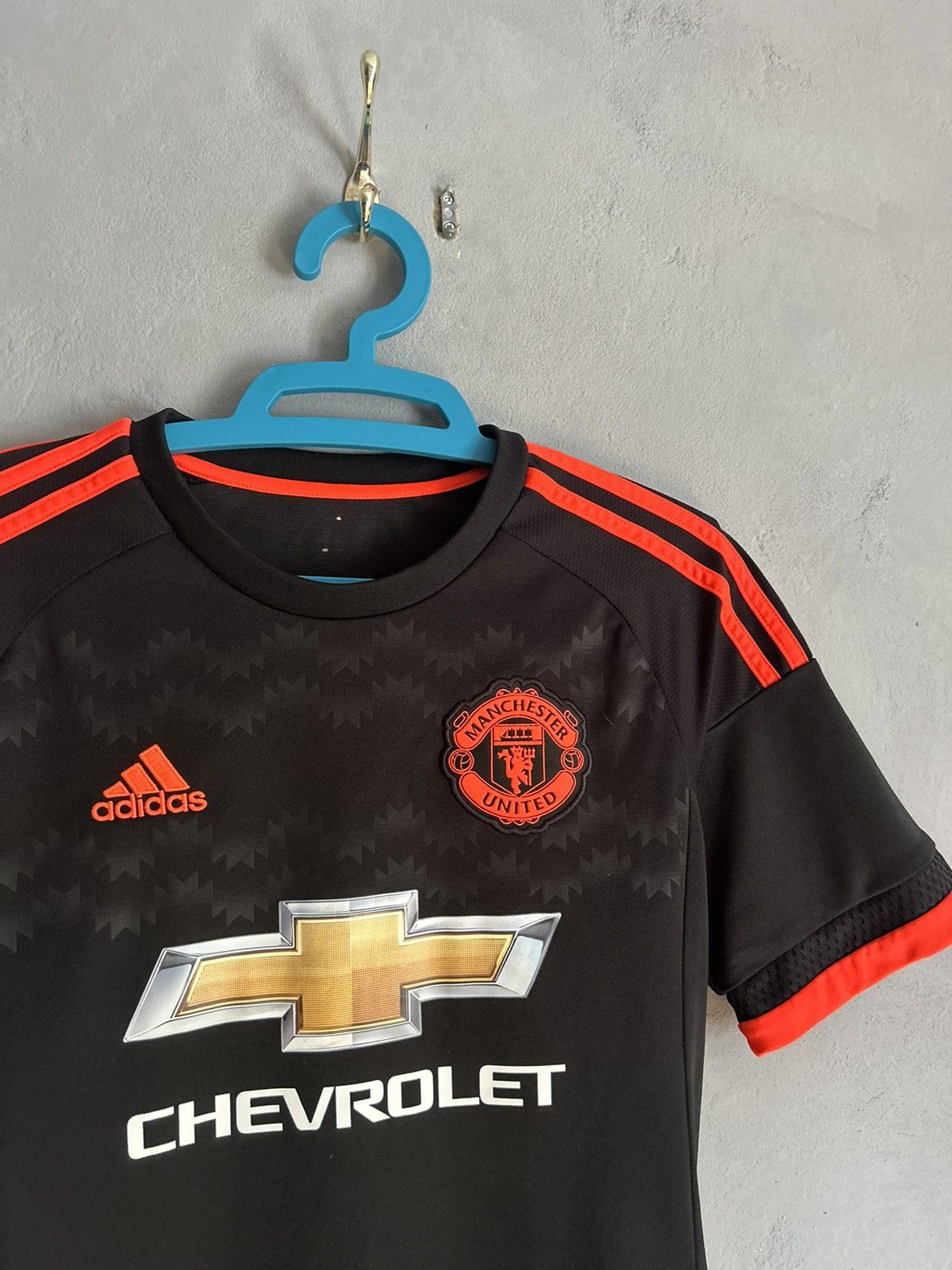 Adidas ADIDAS MANCHESTER UNITED 2015 2016 JERSEY Size US S / EU 44-46 / 1 - 2 Thumbnail