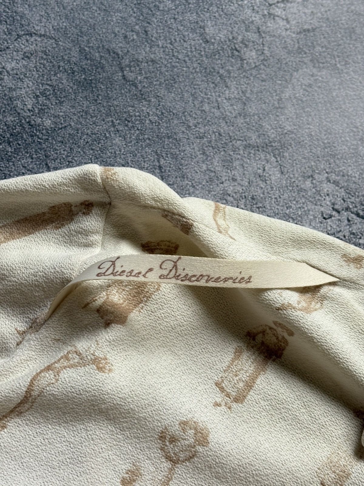 Diesel Vintage Diesel Avant Garde Monogram Lady Printed Shirt Rare Size L / US 10 / IT 46 - 7 Thumbnail