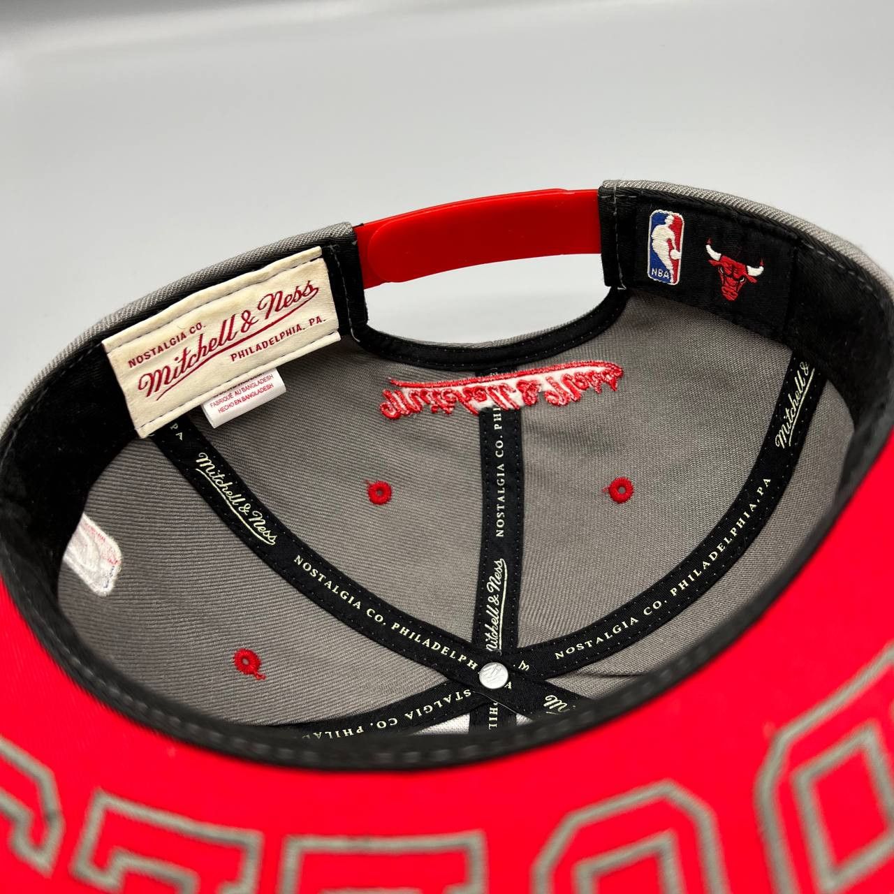 Mitchell & Ness Chicago Bulls Hat Men NBA Snap Back Cap Jordan Size ONE SIZE - 4 Thumbnail