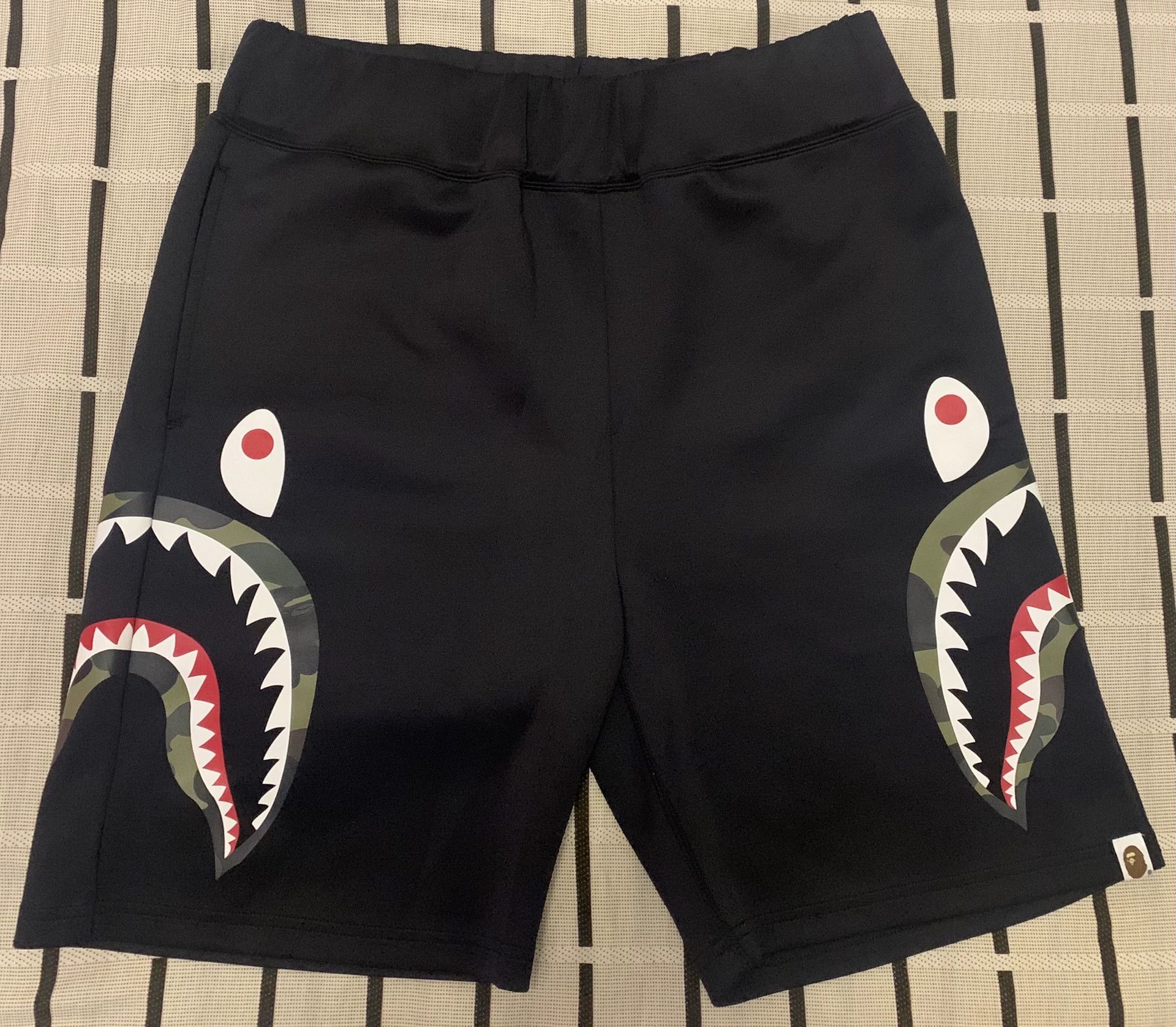 Bape Bape Shark Camo Green Casual Pants L Men Size US 34 / EU 50 - 1 Thumbnail
