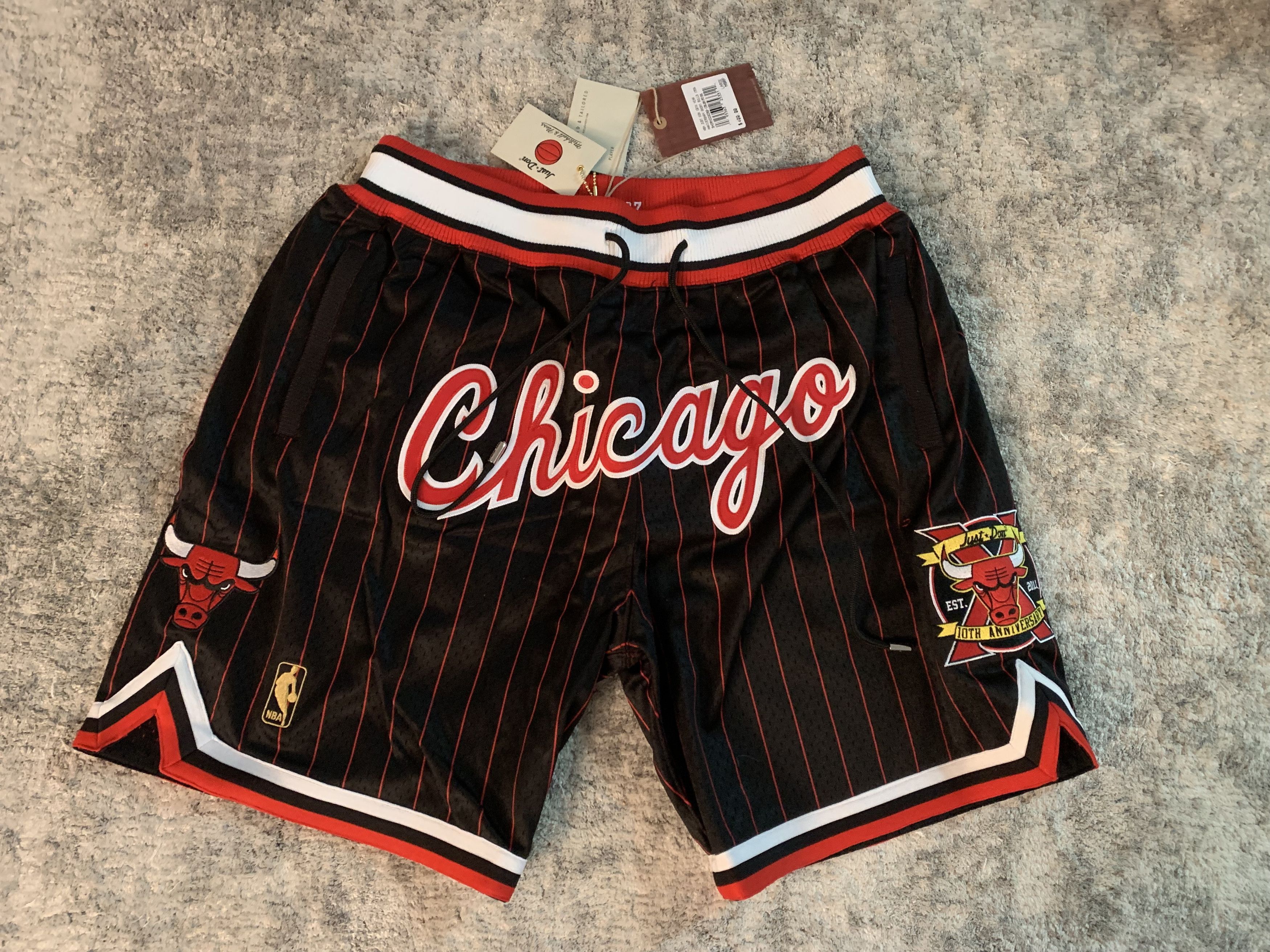 Just Don 10th Year Anniversary Shorts Chicago Bulls 1996 - Shop Mitchell &  Ness Shorts and Pants Mitchell & Ness Nostalgia Co.