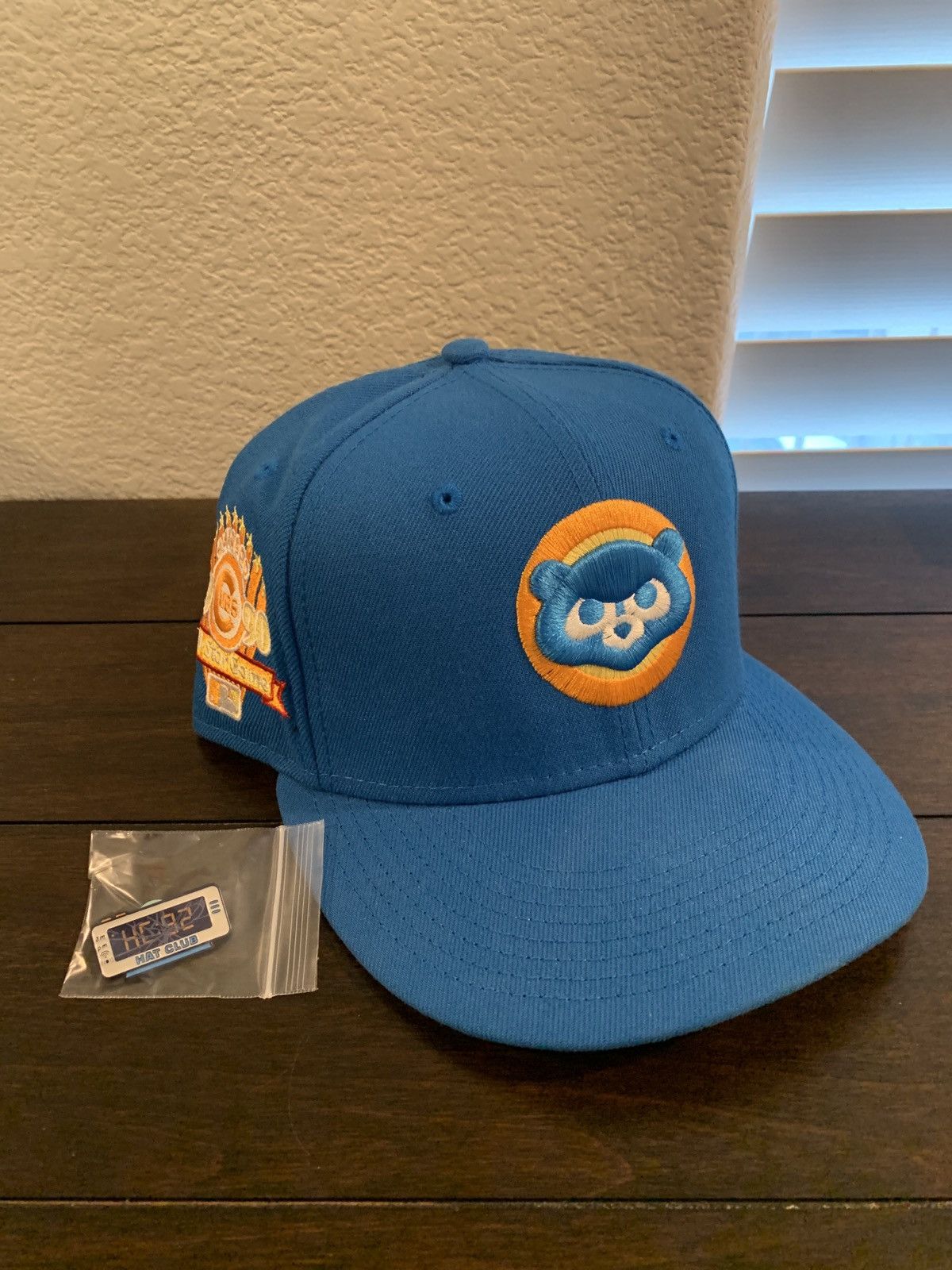 Hat Club Hat Club New Era Daybreaker fitted hat and pin Size ONE SIZE - 1 Thumbnail