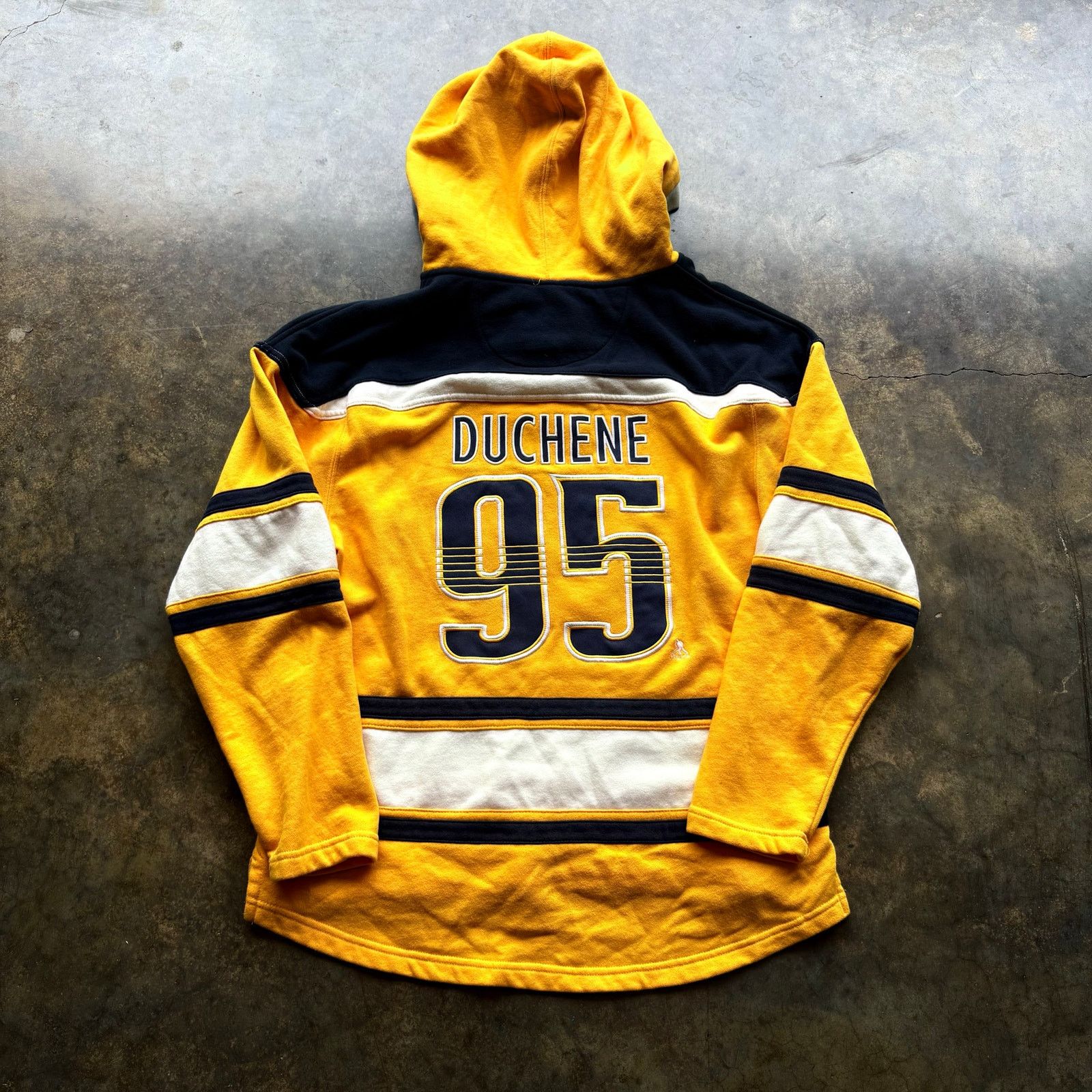 NHL Vintage Nashville Predators NHL Hockey Jersey Sweatshirt Size US M / EU 48-50 / 2 - 4 Thumbnail