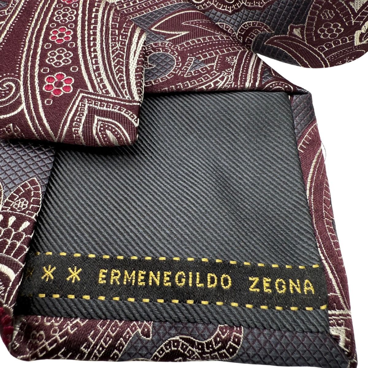 Ermenegildo Zegna Ermenegildo Zegna Silk Tie, Gray, Made in Italy, Like New Size ONE SIZE - 4 Thumbnail