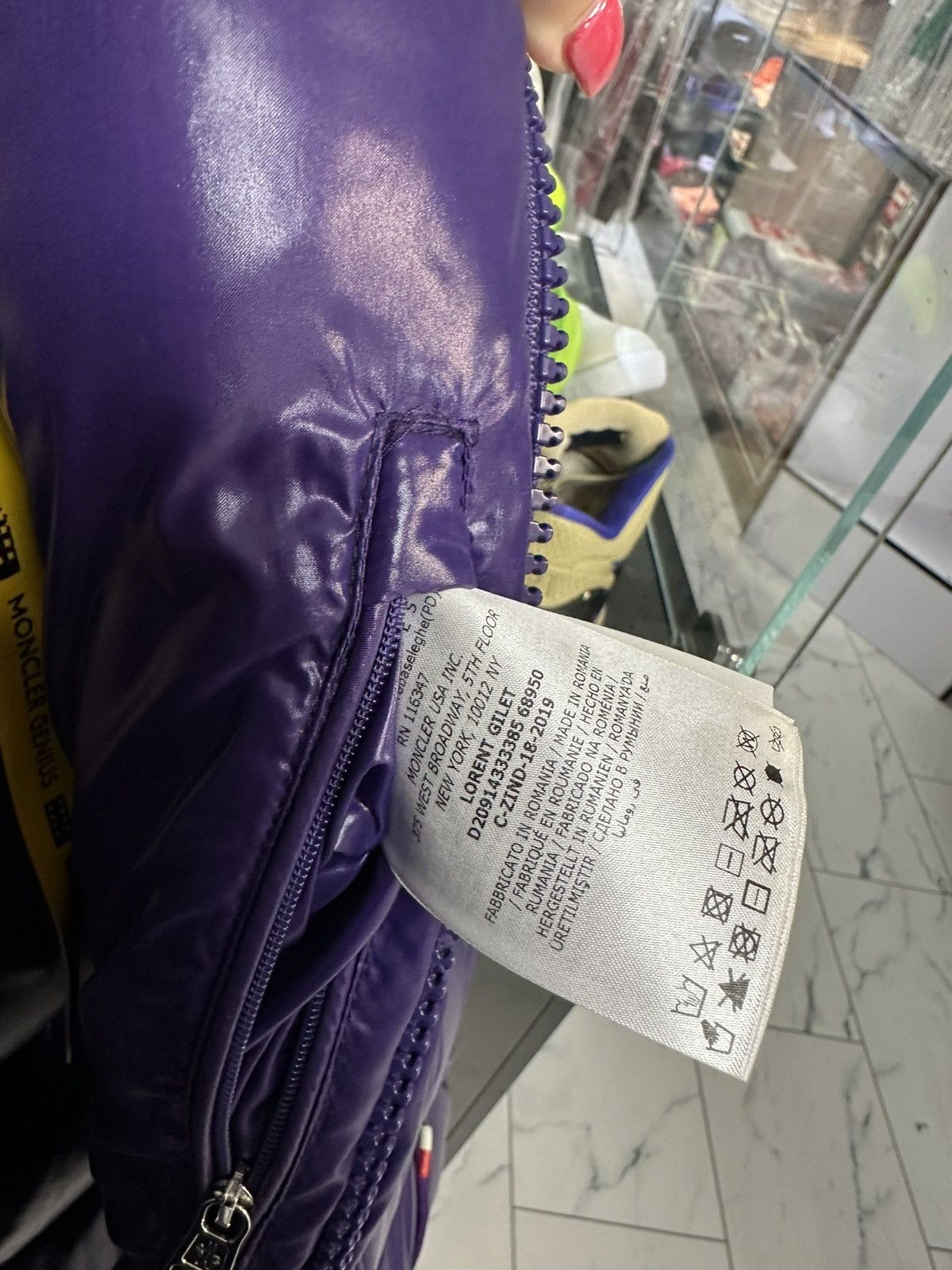 Moncler Moncler ‘Genius 1952 Lorent’ Sleeveless Down Jacket Purple Size US M / EU 48-50 / 2 - 5 Thumbnail