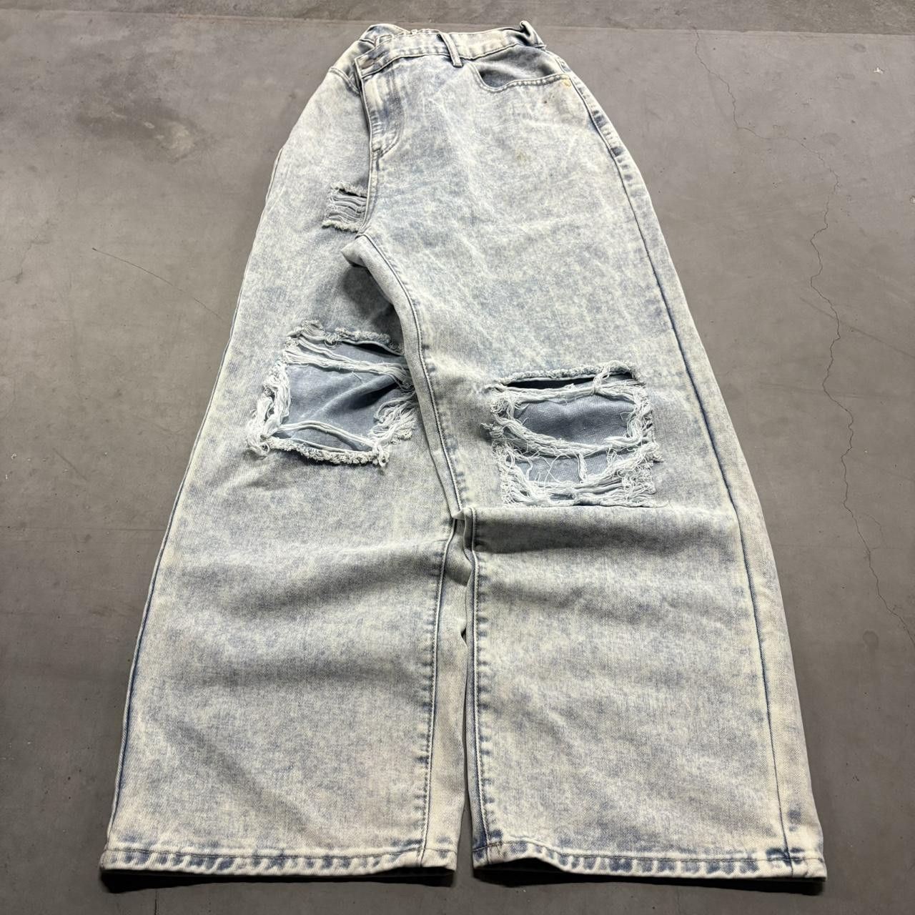 Vintage Crazy Vintage Y2K/2000s Baggy Wideleg Distressed Light Wash Denim Jeans! Size US 34 / EU 50 - 3 Thumbnail