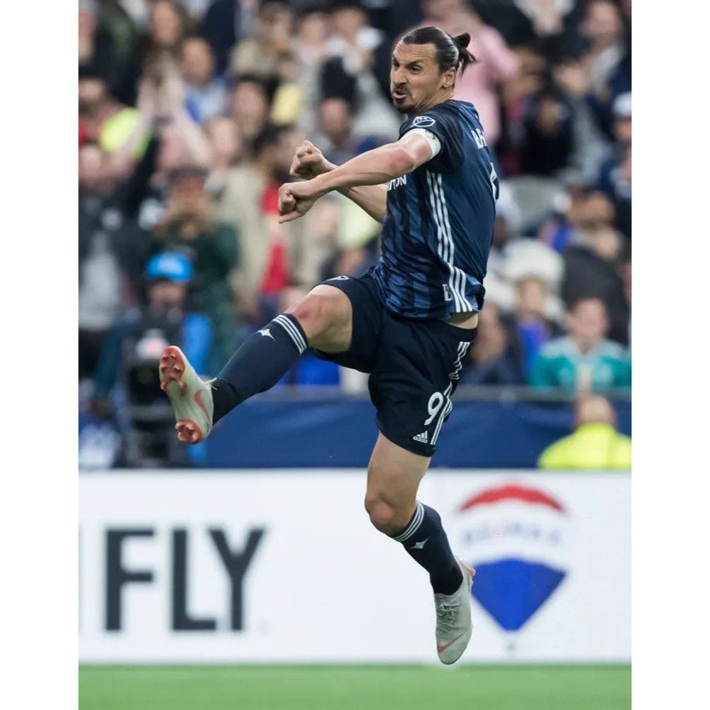 Adidas Ibrahimovic LA Galaxy 2019 Away Soccer Jersey BNWT L Size US L / EU 52-54 / 3 - 7 Thumbnail