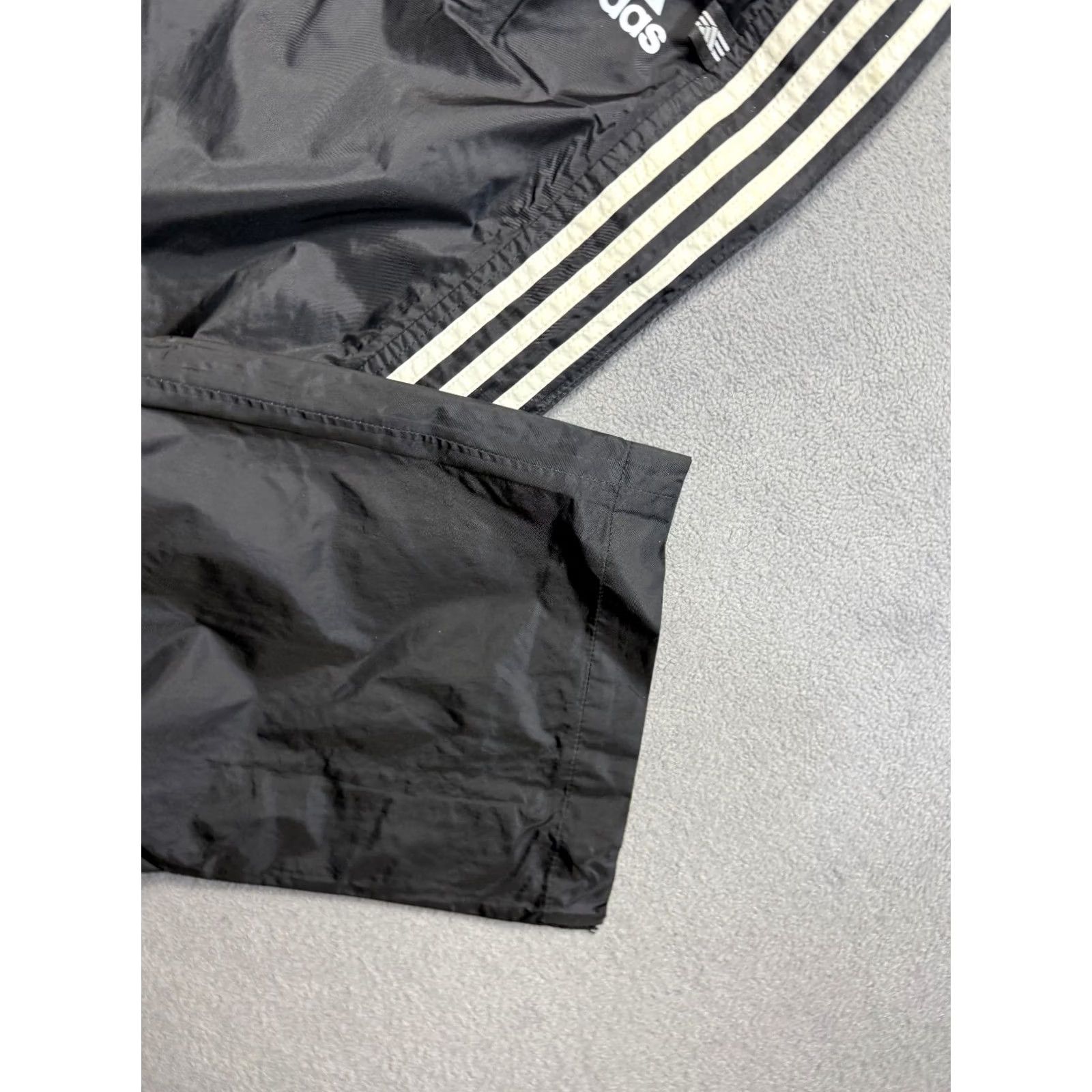 Adidas VINTAGE adidas Track Pants Mens L Nylon Snaps Black Shirt? Size US 33 - 3 Thumbnail