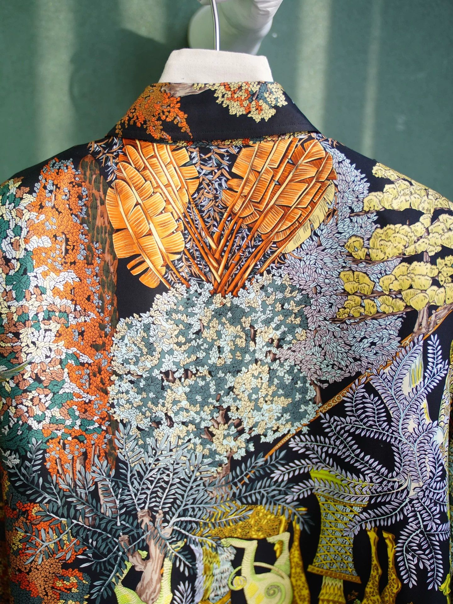 Hermes Hermes Vintage Jungle Legend Silk Shirt Black Oversized Size M / US 6-8 / IT 42-44 - 4 Thumbnail