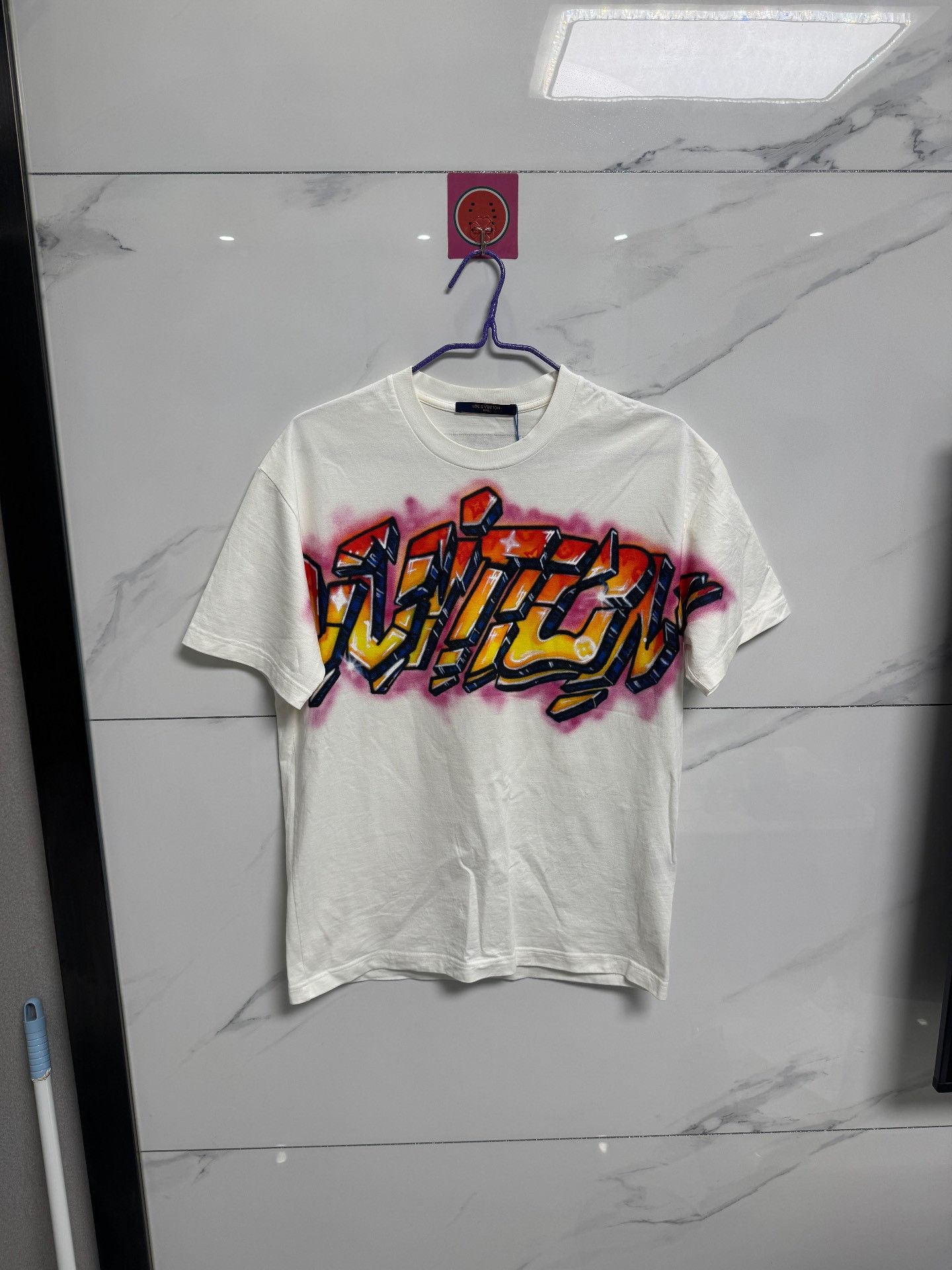 Louis Vuitton Louis Vuitton Cracked Flame Logo T-Shirt Size US M / EU 48-50 / 2 - 1 Thumbnail