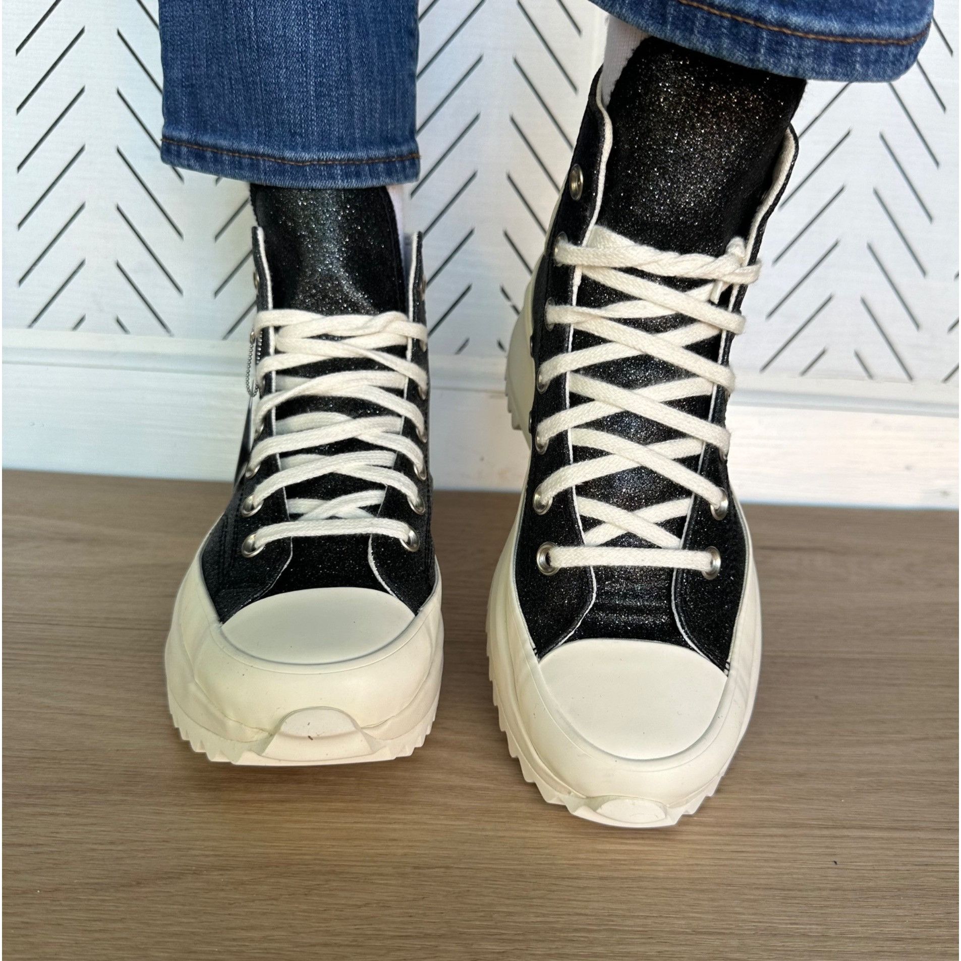 Converse ⭐Rare Converse Run Star Hike Hi Platform Glitter 7 Womens Sh Size US 7 / IT 37 - 5 Thumbnail