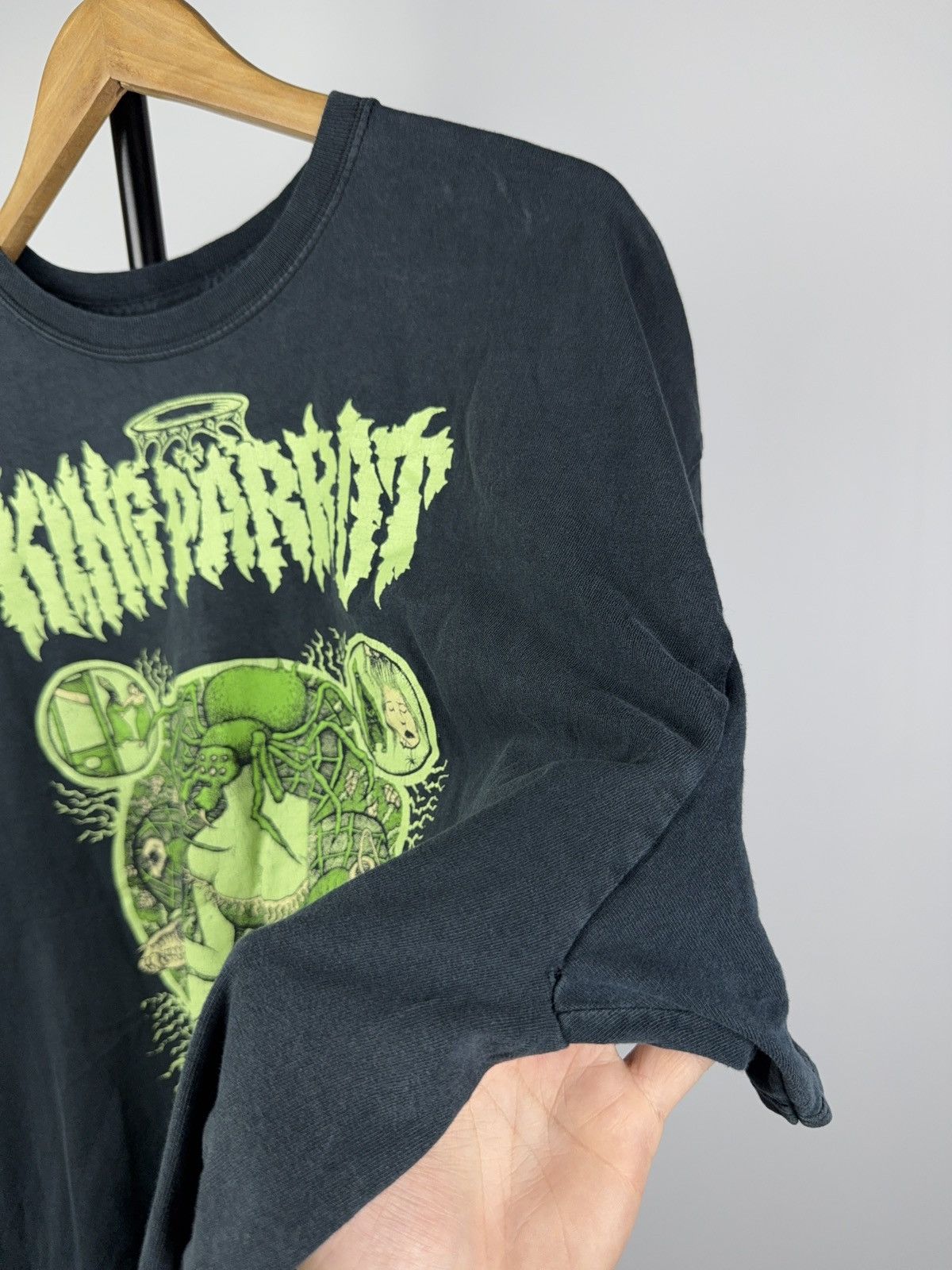Band Tees King Parrot 2016 Dead Set Tour Tee Black Green Print Size US XXL / EU 58 / 5 - 4 Thumbnail
