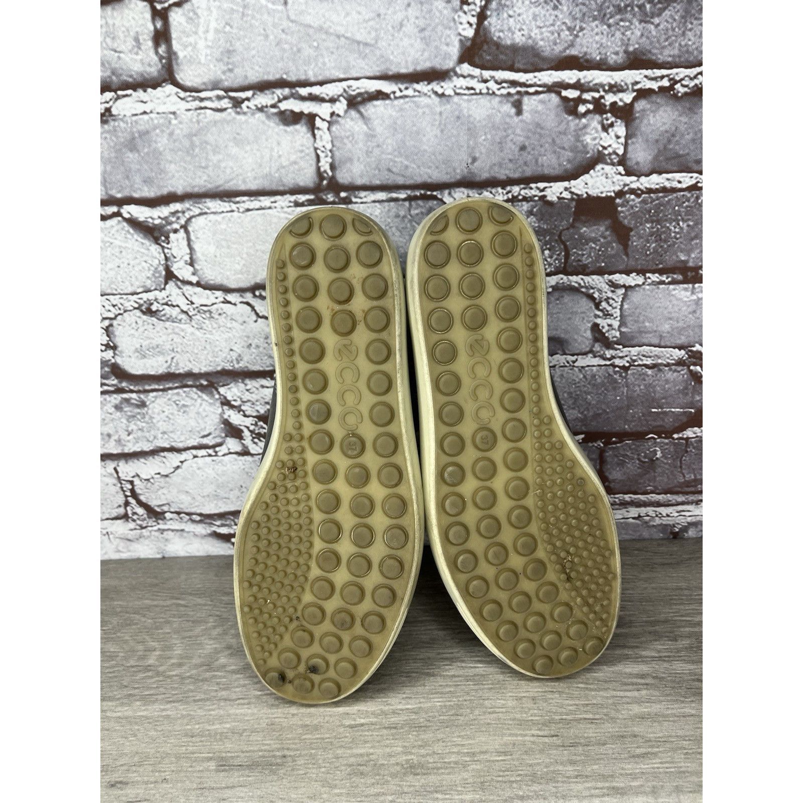 Ecco Ecco Danish Design Gray Leather Lace Up Sneakers Shoes Women Size US 6.5 / IT 36.5 - 7 Thumbnail