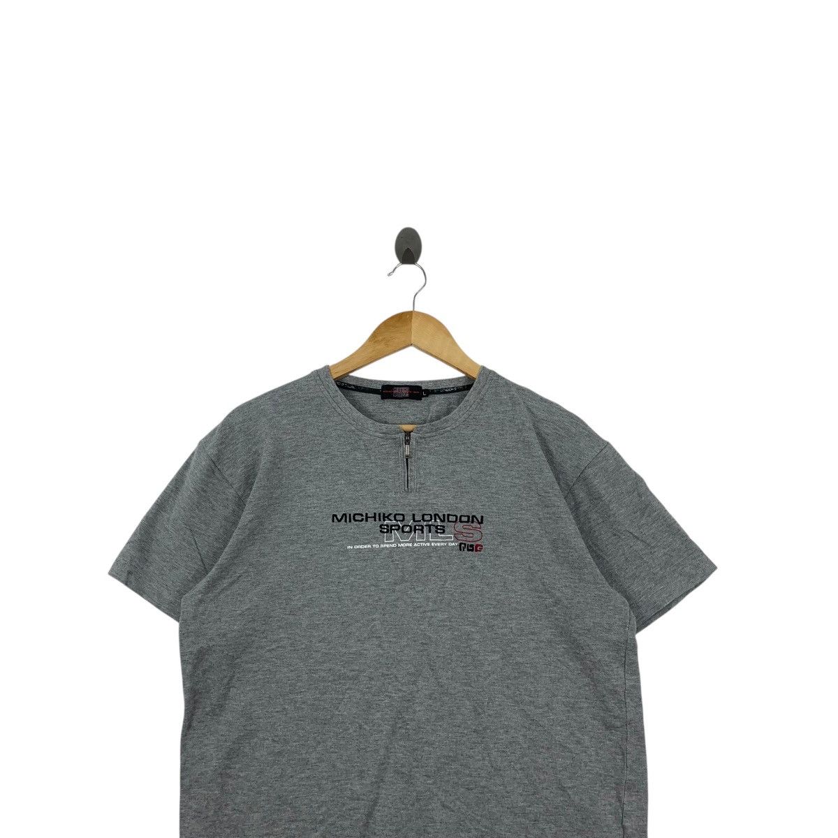 Vintage Vintage MICHIKO LONDON SPORTS Embroidered Logo Tee Shirt Top Size L / US 10 / IT 46 - 2 Thumbnail
