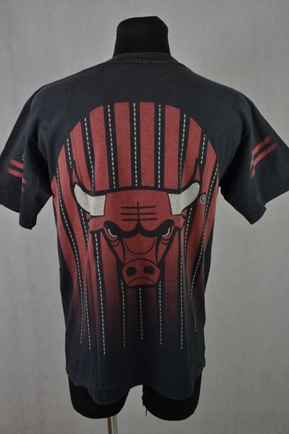 Nutmeg Vintage 1995 Chicago Bulls Nutmeg Mills USA NBA Jersey S Size US S / EU 44-46 / 1 - 2 Thumbnail