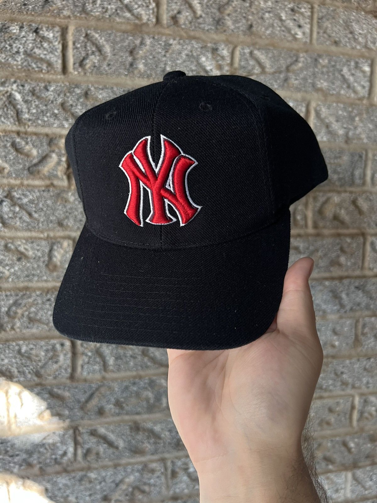 Sports Specialties Vintage 90’s New York Yankees Wool MLB SnapBack Hat Size ONE SIZE - 1 Thumbnail
