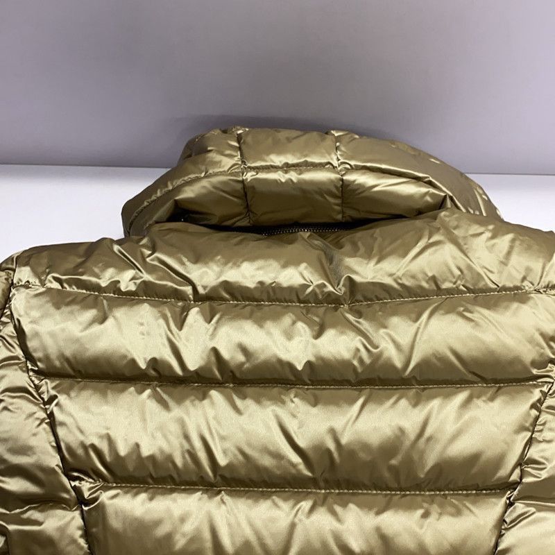 Prada Prada Long Sleeve Puffer Coat in Solid Color-2506 Size US S / EU 44-46 / 1 - 3 Thumbnail