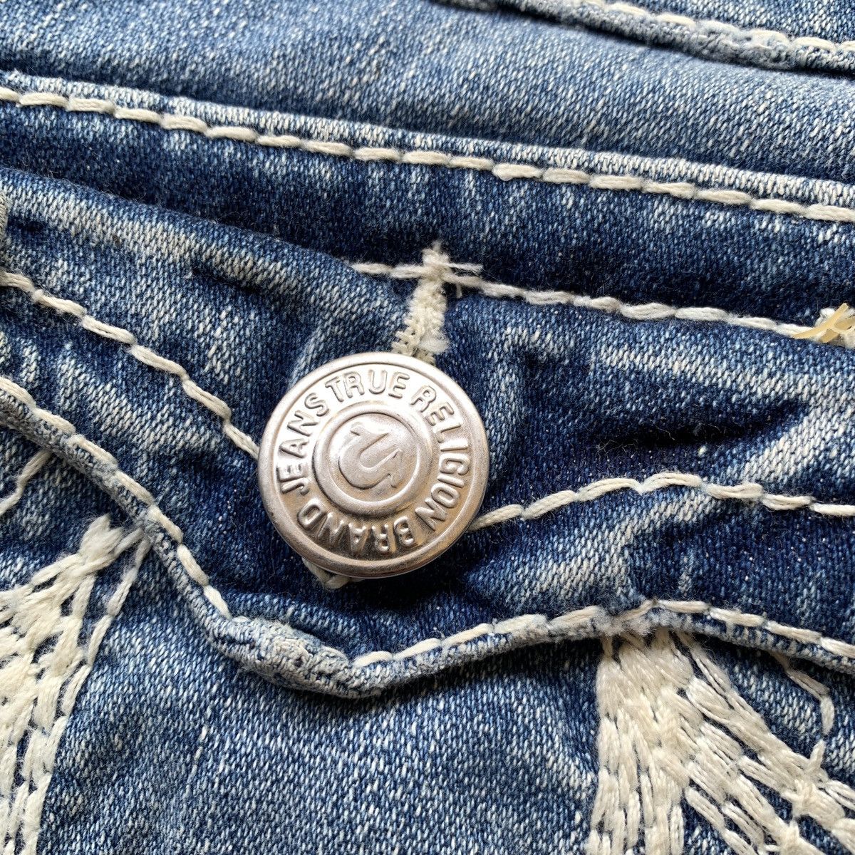 True Religion 2000’s True Religion Joey Distressed Bootcut Flare Pants Size US 28 / EU 44 - 13 Thumbnail