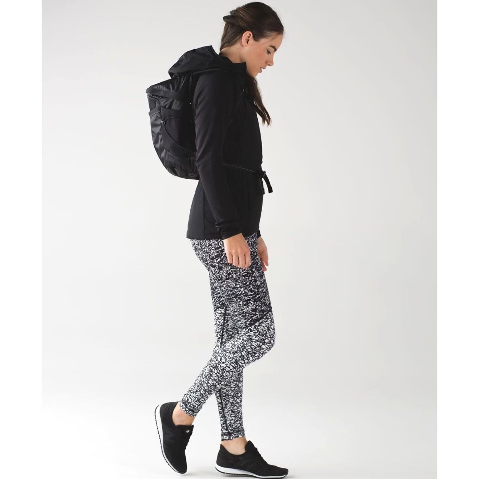 Lululemon Lululemon Compression Womens 6 ice breaker white black Wunder Under Pant Rise Block Women Size 28" / US 6 / IT 42 - 3 Thumbnail