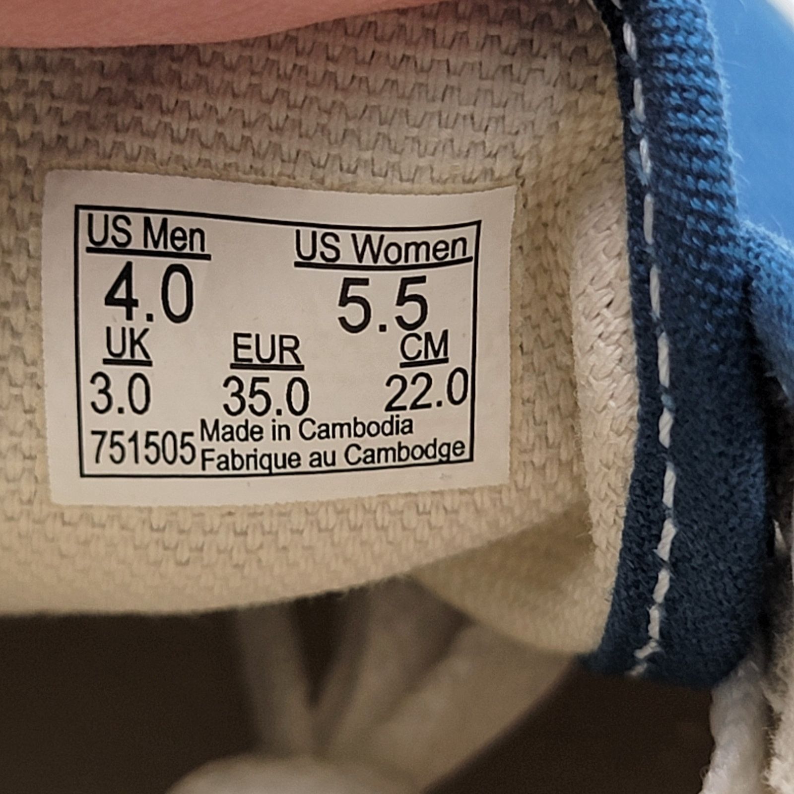 Vans Vans Authentic Navy Sz 4M/5.5W VN000EE3NVY Size US 5.5 / IT 35.5 - 7 Thumbnail