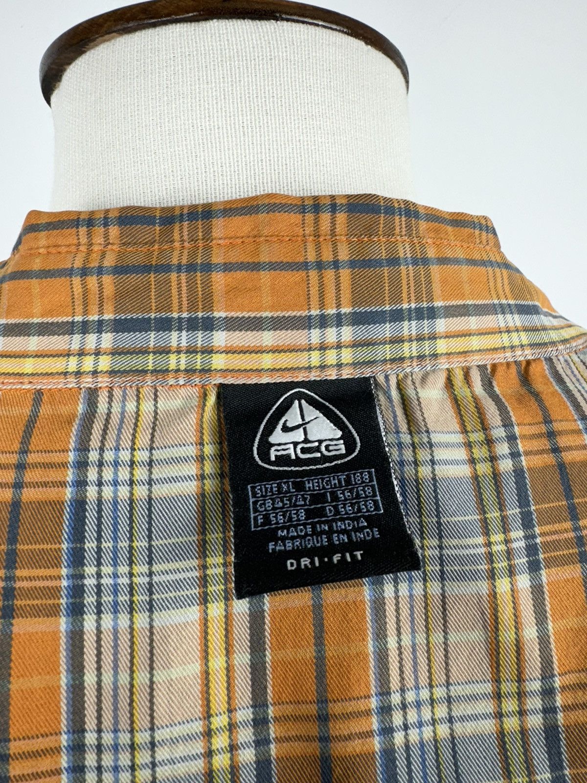 Nike ACG × Vintage Men’s Vintage Nike ACG Short Sleeve Shirt size XL Size US XL / EU 56 / 4 - 6 Thumbnail