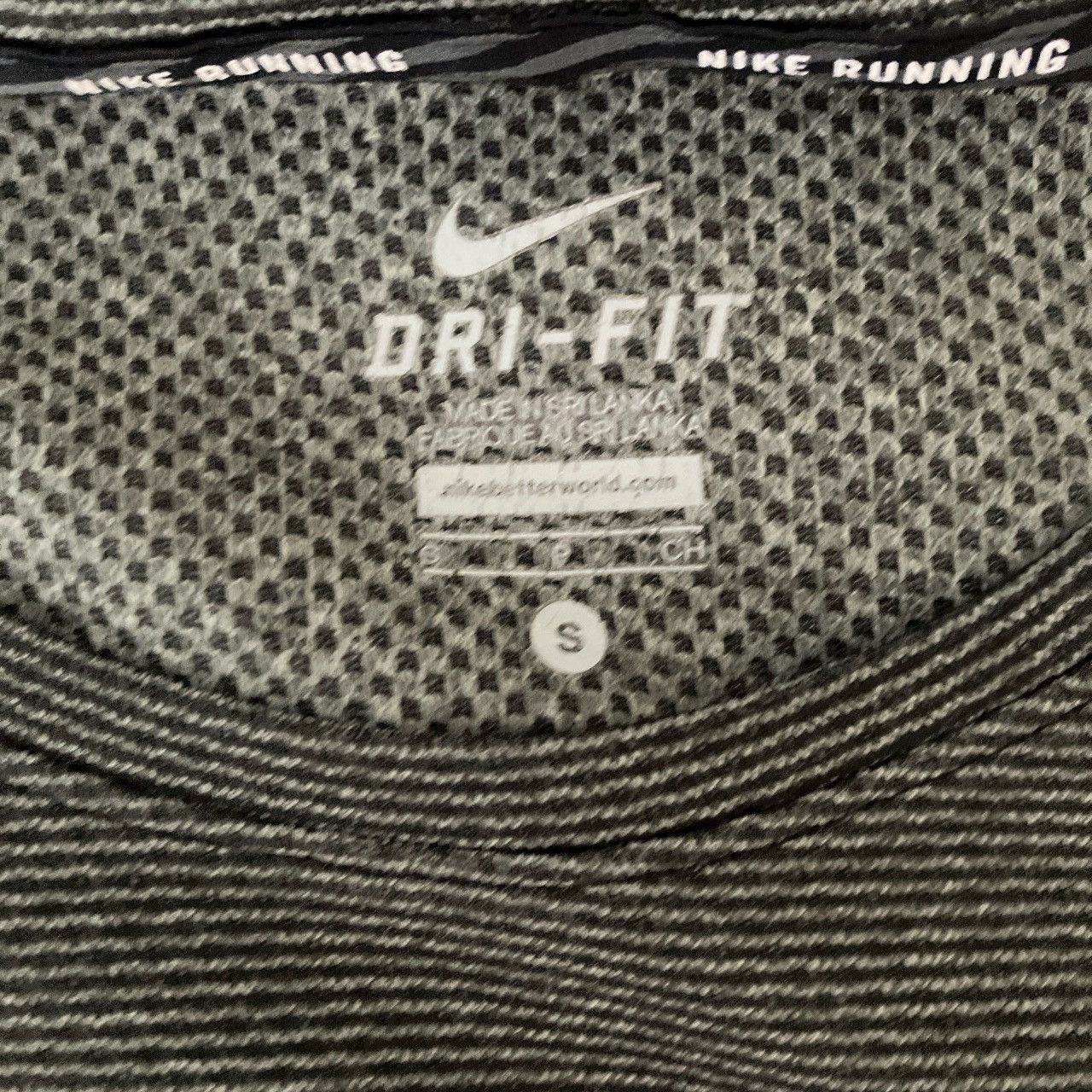 Nike Nike running gray and white size small Size US S / EU 44-46 / 1 - 3 Thumbnail
