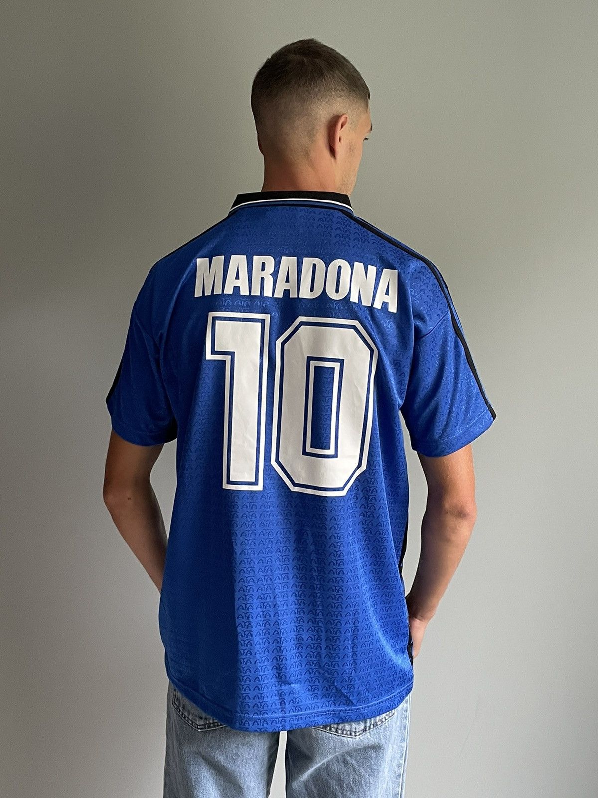 Vintage Vintage Adidas Maradona 10 Argentina 1994 Retro Jersey Size US L / EU 52-54 / 3 - 4 Thumbnail
