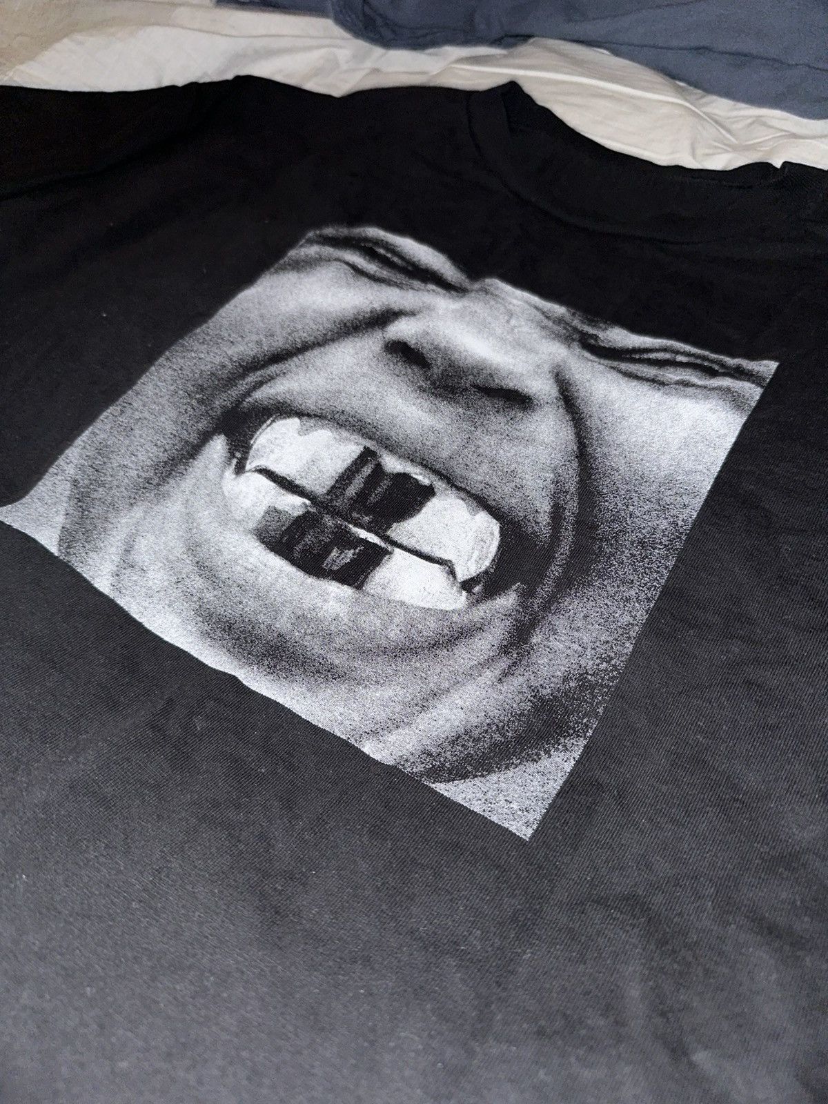 YEEZY／BULLY LONG SLEEVE TEE YEEZY/YZY - Bully Long Sleeve Tee Bully March Limited