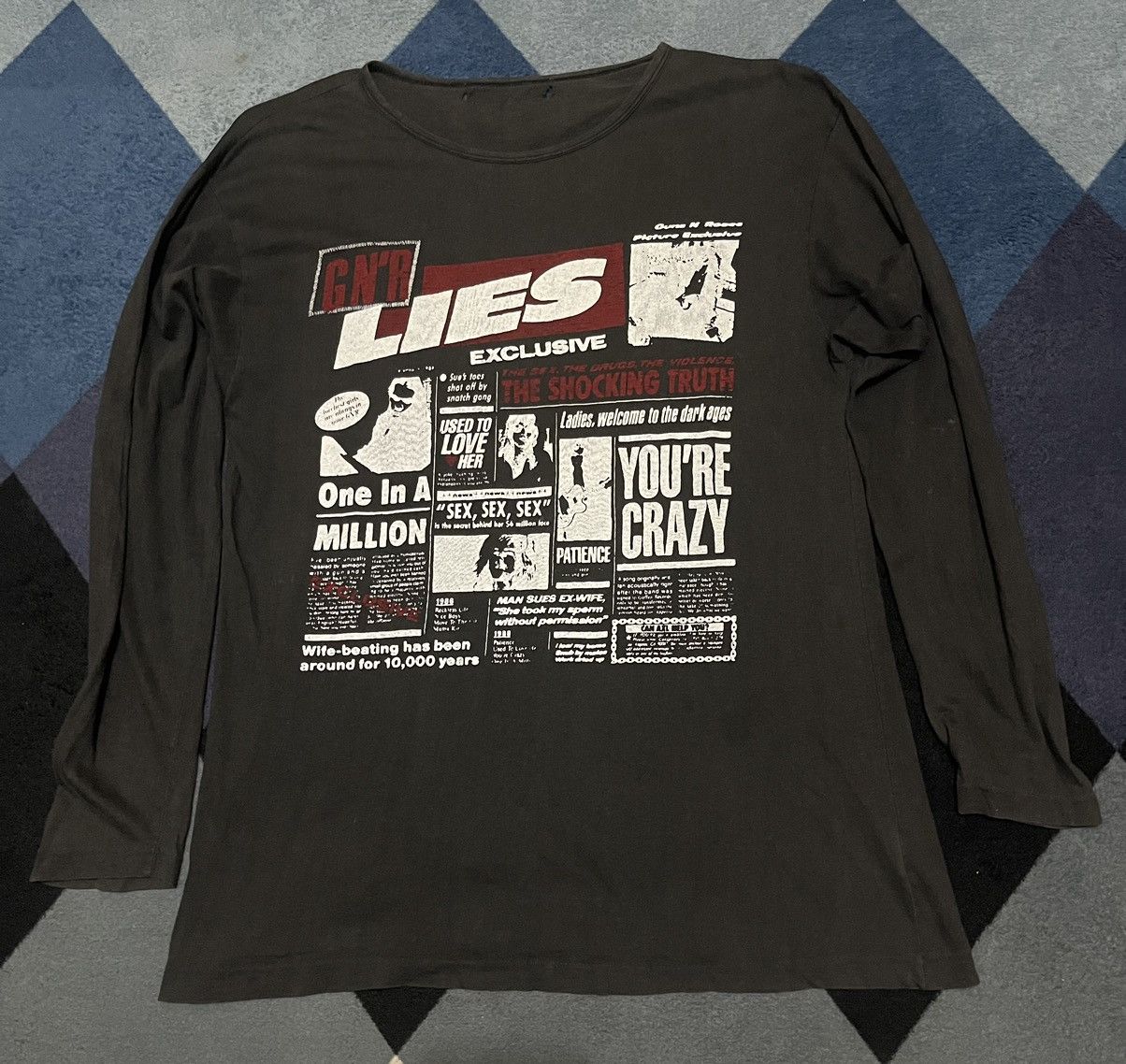 Band Tees VINTAGE GUNS & ROSES LONG SLEVE DISTRESS Size US S / EU 44-46 / 1 - 1 Thumbnail