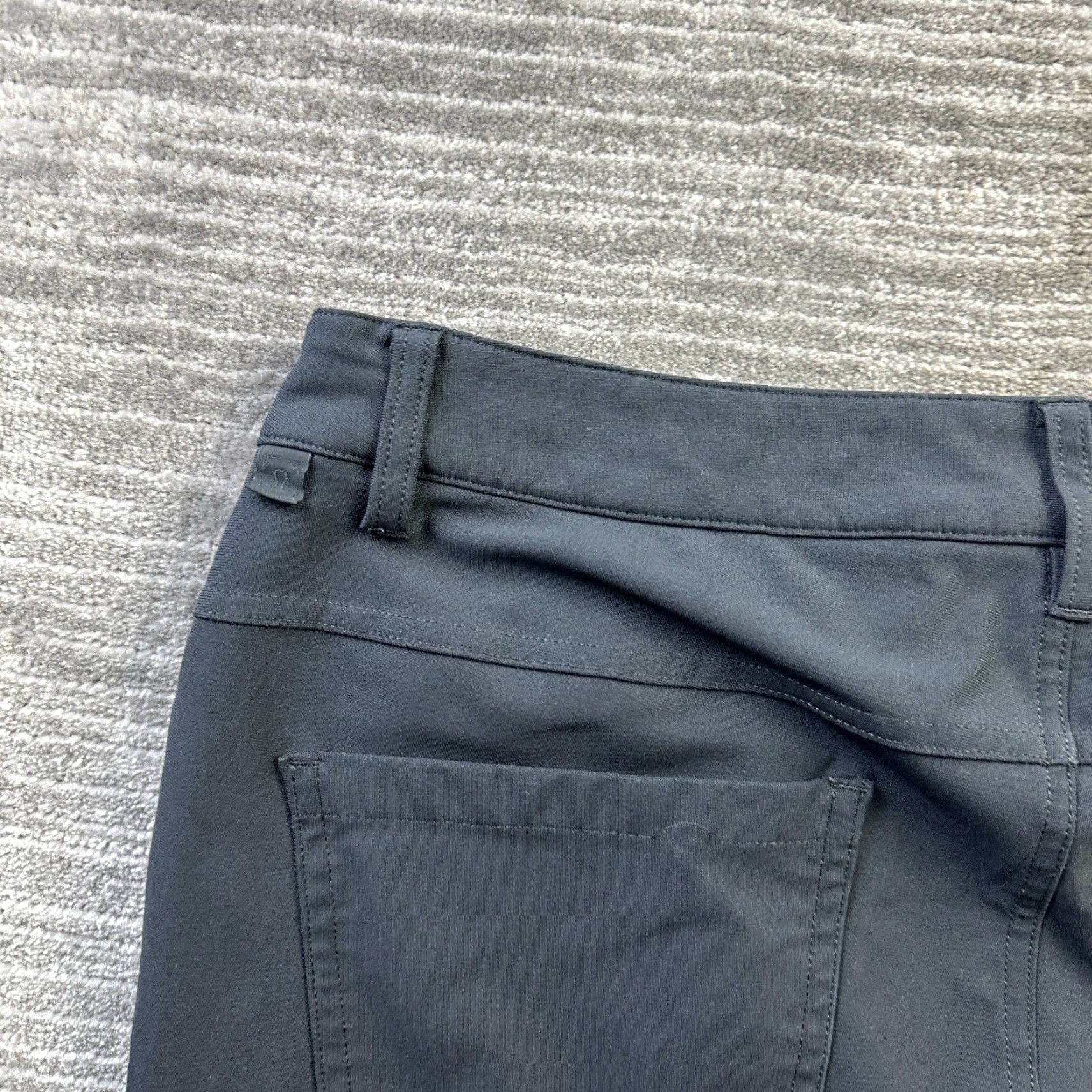 Lululemon Lululemon Pants Mens 32 Black ABC Classic Fit Warpstreme Chino Slacks Trousers Shirt? Size US 32 / EU 48 - 3 Thumbnail