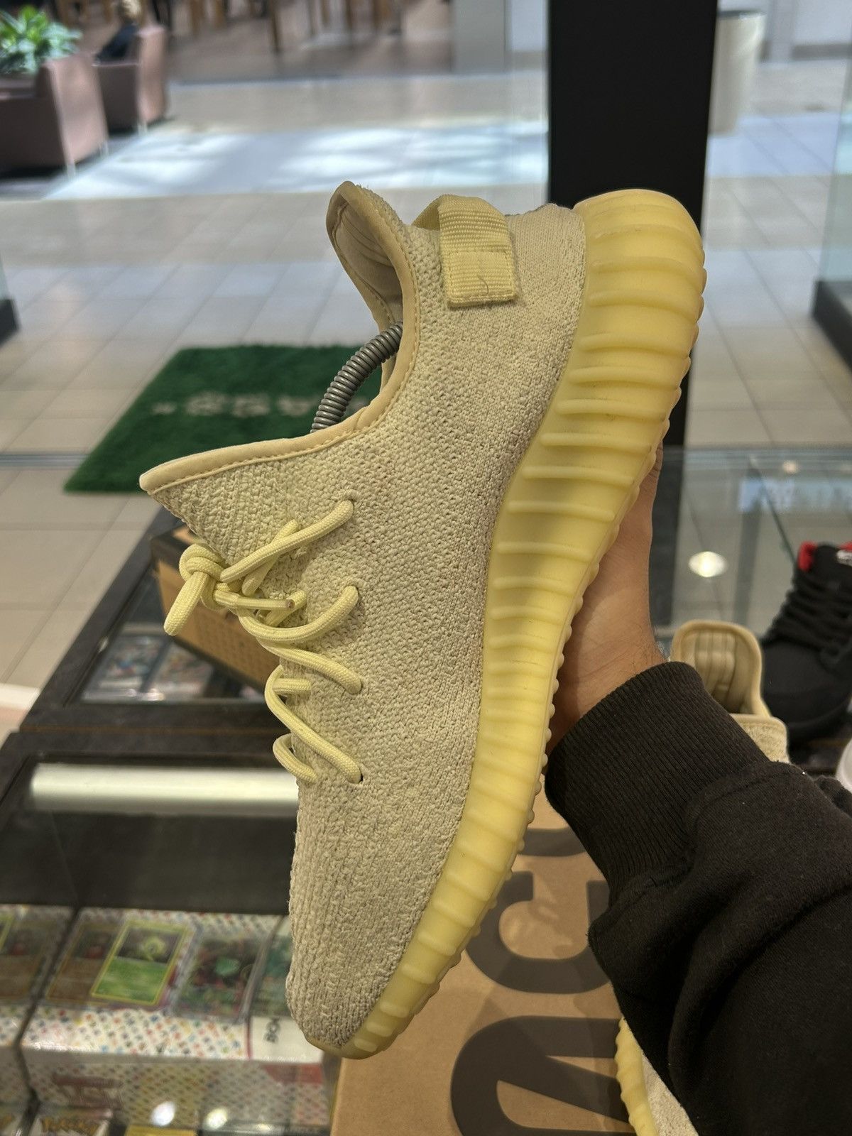 Yeezy Adidas yeezy 350 butter Size US 12 / EU 45 - 8 Thumbnail