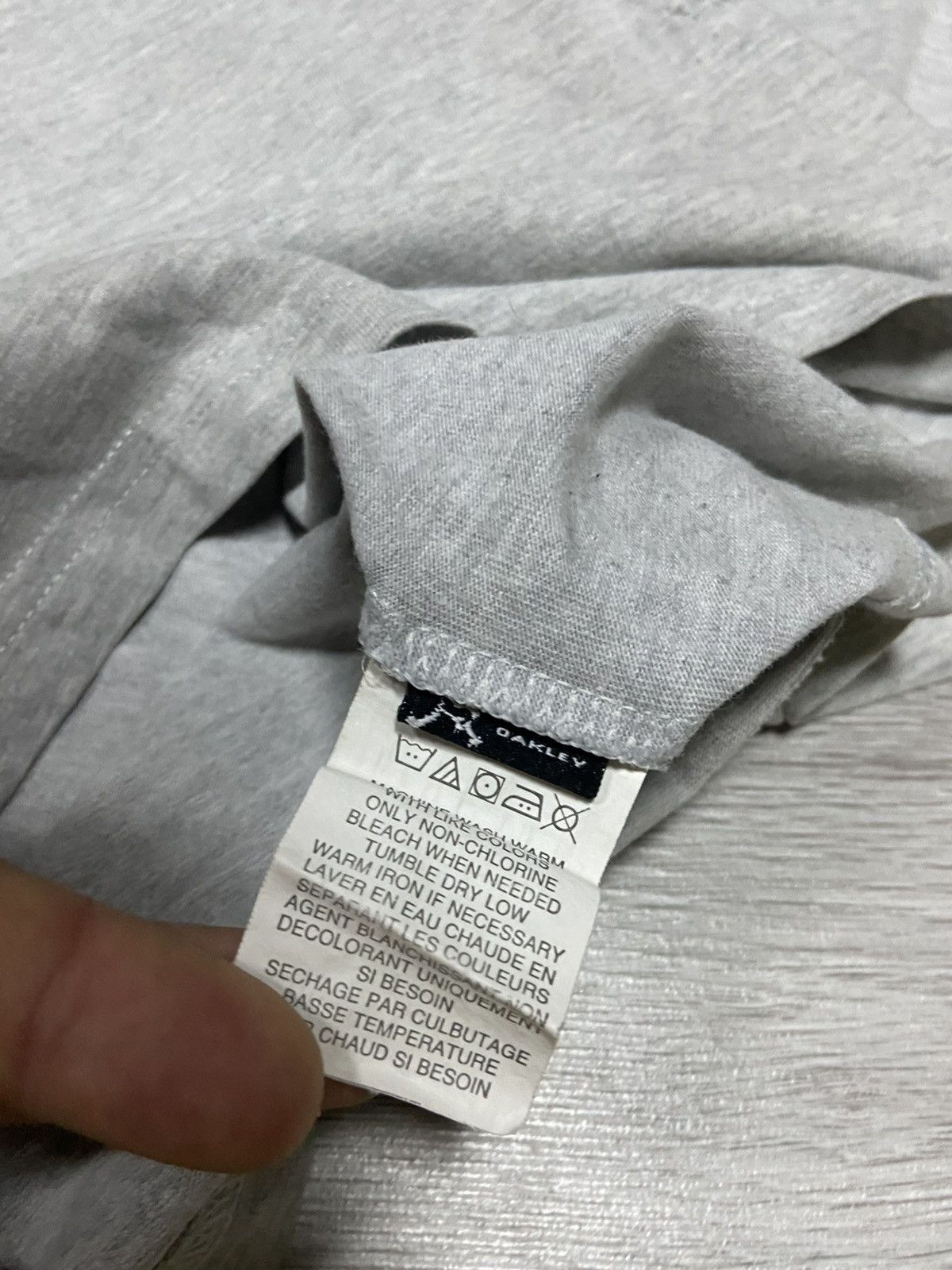 Oakley Oakley spell out vintage big logo tee shirt Size US S / EU 44-46 / 1 - 6 Thumbnail