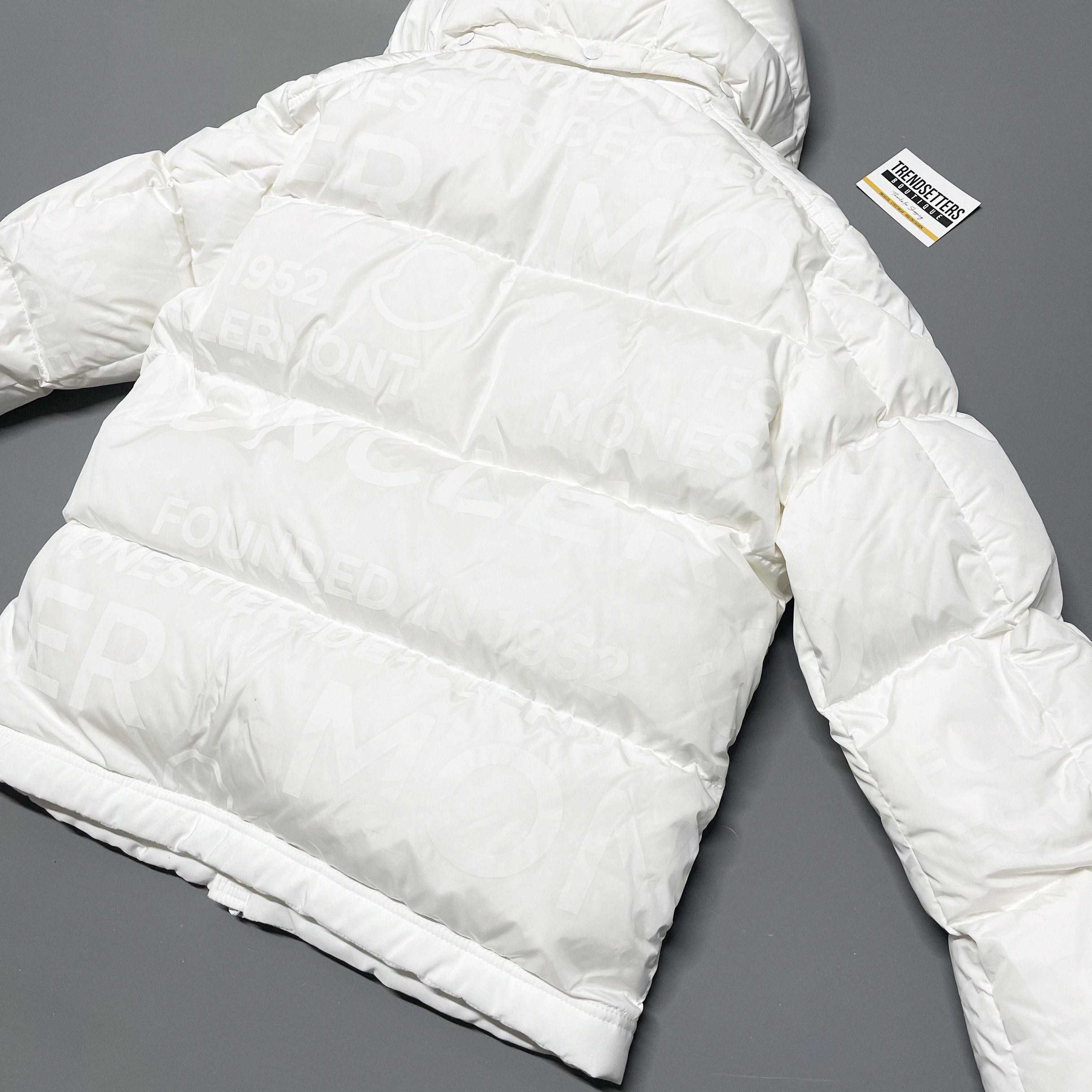 Moncler Moncler mens Tarentaise white down puffer jacket Size 4 XL Size US XL / EU 56 / 4 - 3 Thumbnail