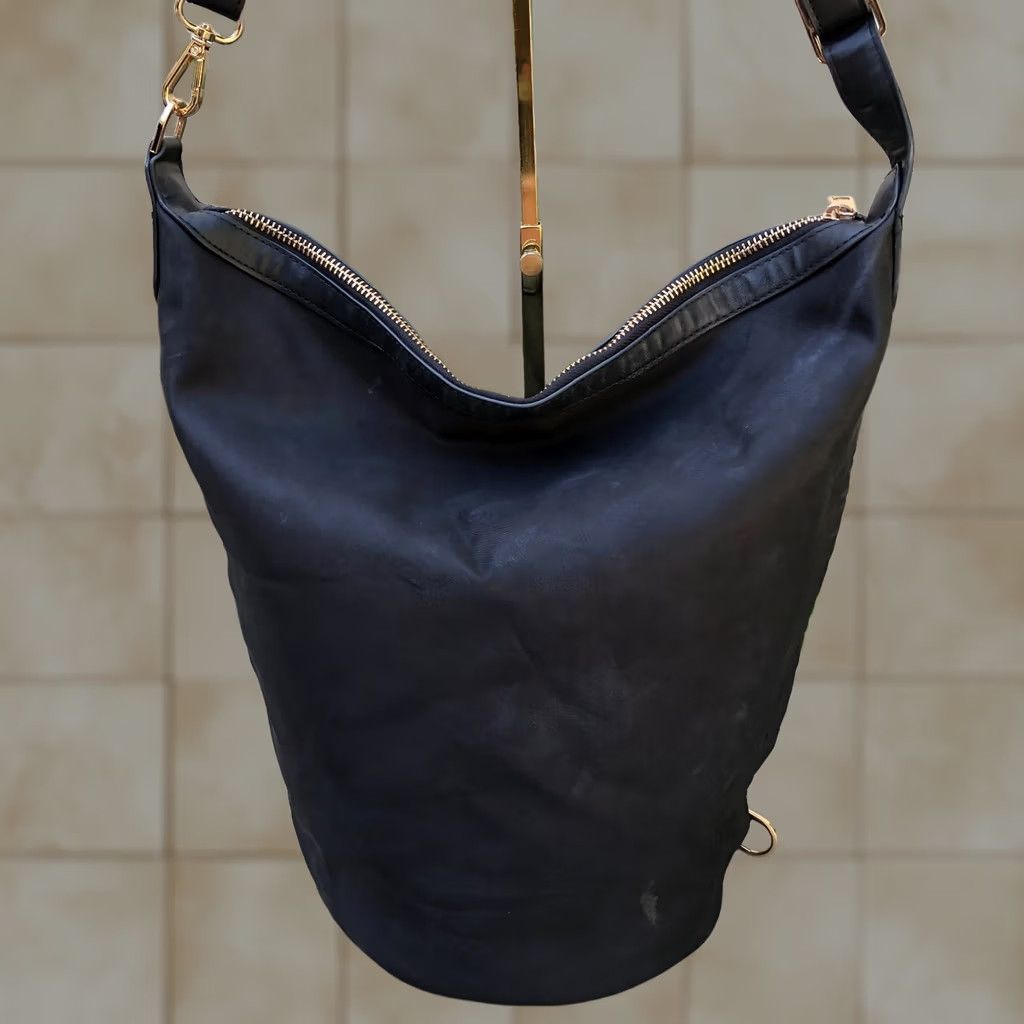 Vintage A NEW DAY Shoulder Bag Nylon Black Large Purse Zipper Hand Bag Sack Bag Womens Size ONE SIZE - 1 Thumbnail
