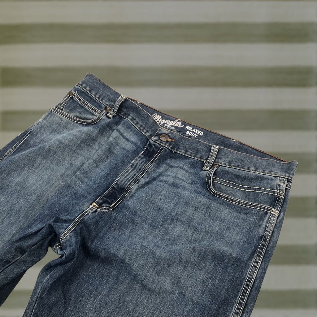 Wrangler Wrangler Retro Jeans Men's 42x31 Relaxed Boot Blue Denim 5-Pocket Cowboy Western Jeans Size US 42 / EU 58 - 1 Thumbnail