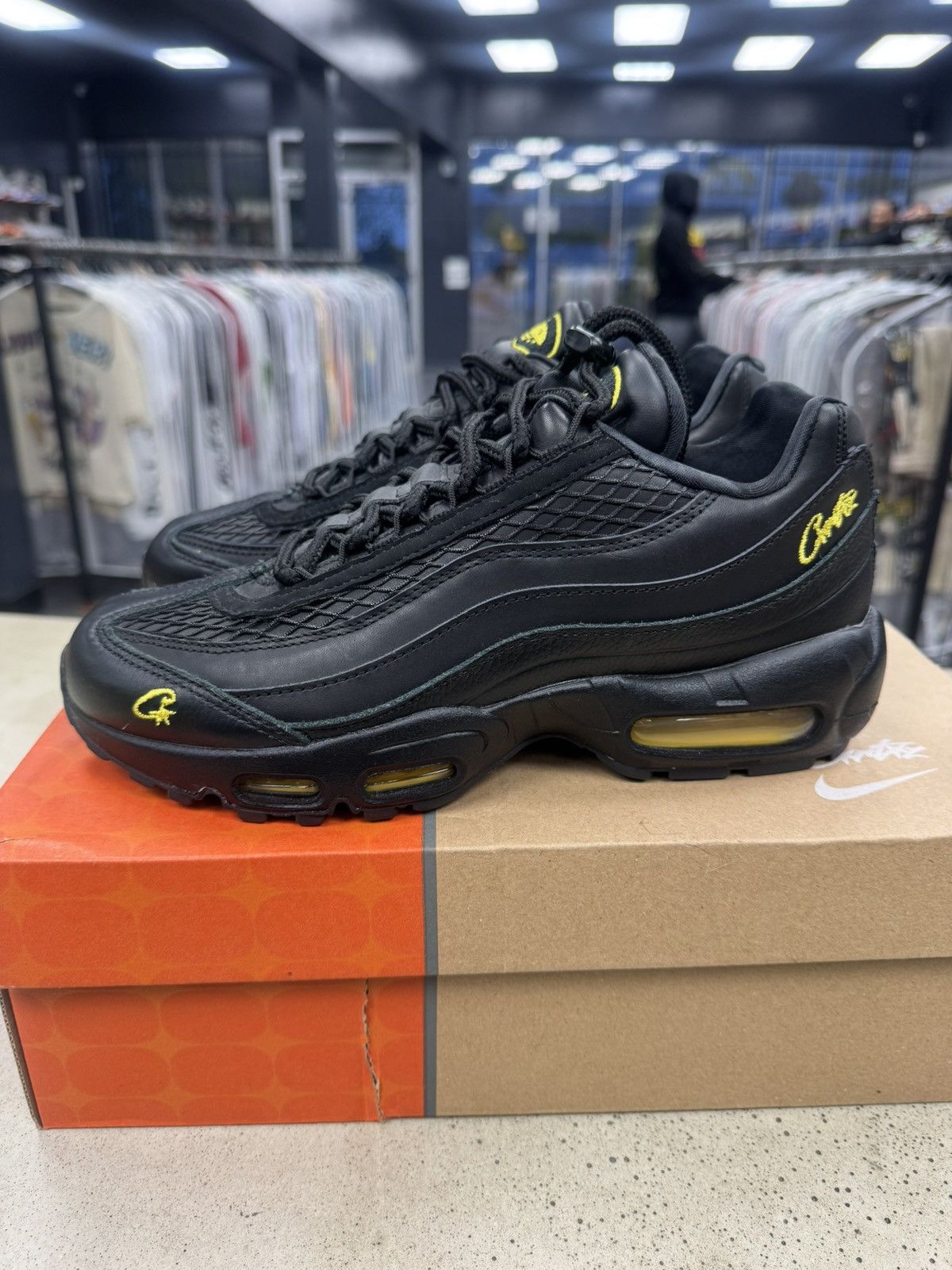 Corteiz × Nike Air Max 95 Corteiz Honey Black Size US 7 / EU 40 - 4 Thumbnail
