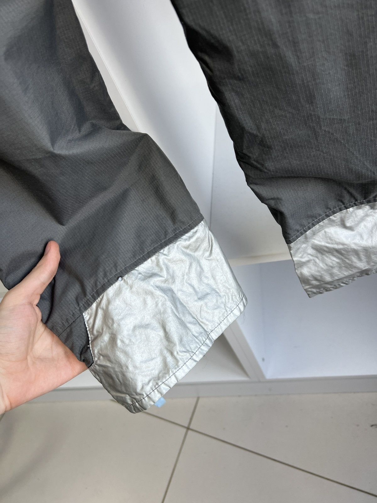Nike × Vintage Vintage Nike Nylon Y2K Gray Pants Size US 31 - 11 Thumbnail