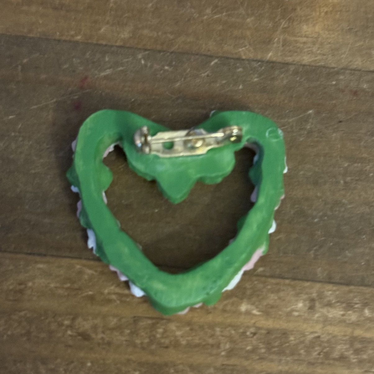 Vintage Vintage resin floral open heart brooch Size ONE SIZE - 2 Thumbnail