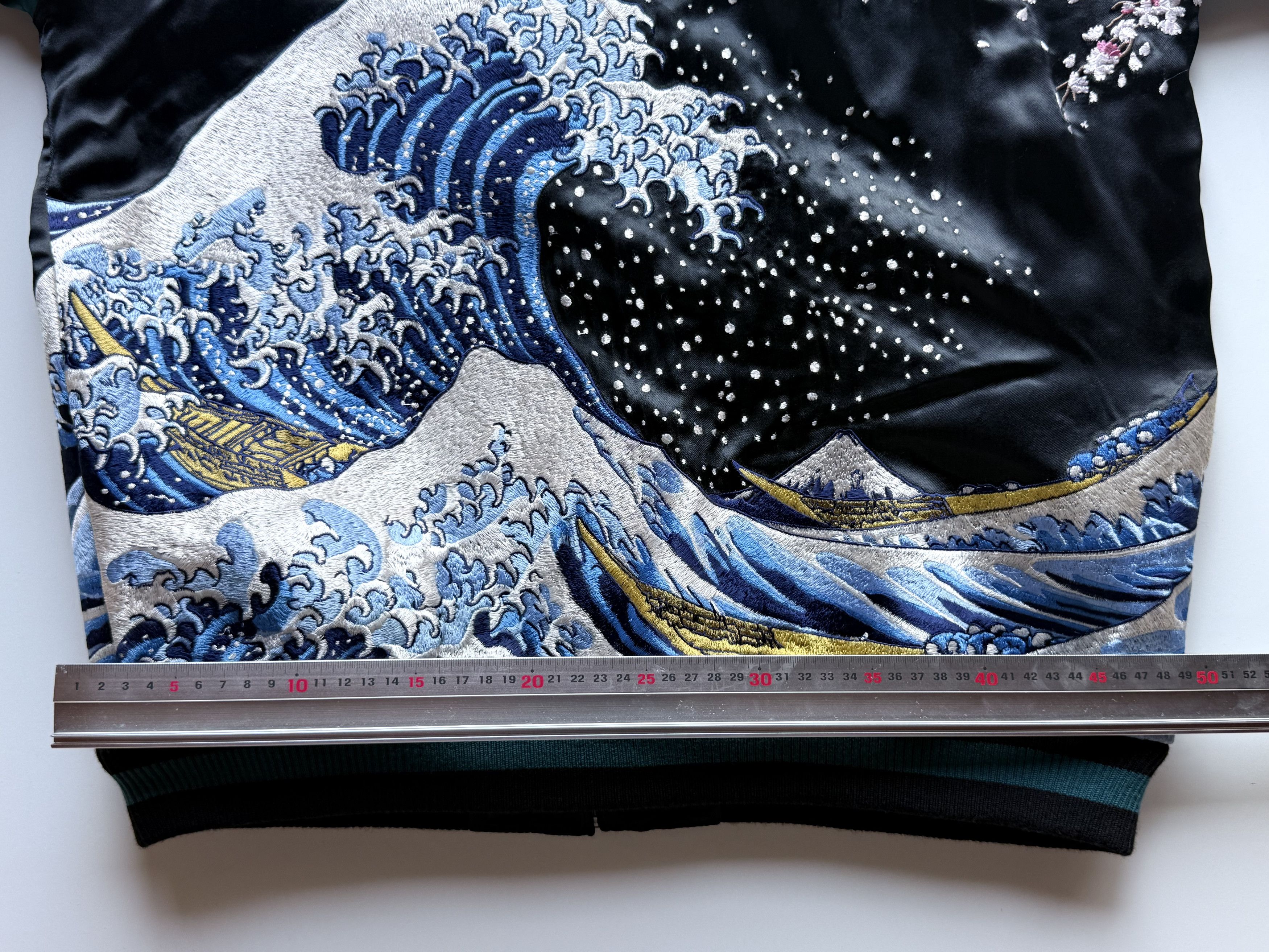Other Hokusai x Anime Geisha Embroidered Sukajan Souvenir Jacket Size US L / EU 52-54 / 3 - 14 Thumbnail