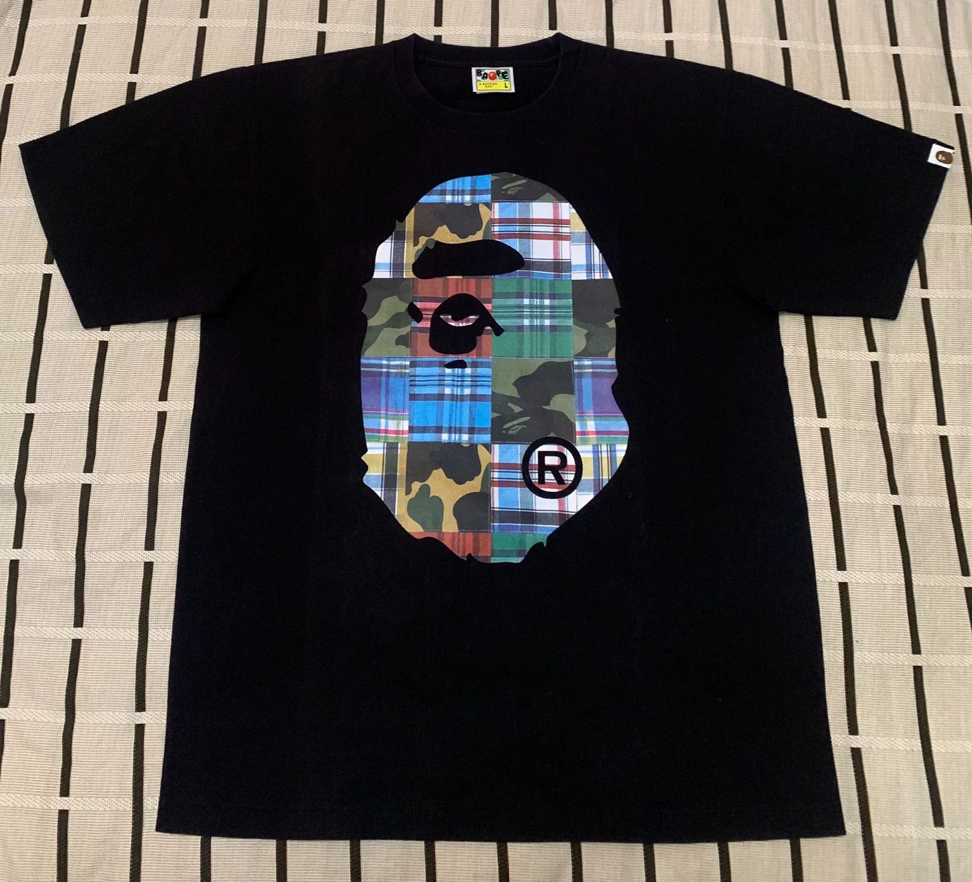Bape Bape Camo Ape Head T-Shirt L Men Size US L / EU 52-54 / 3 - 1 Thumbnail