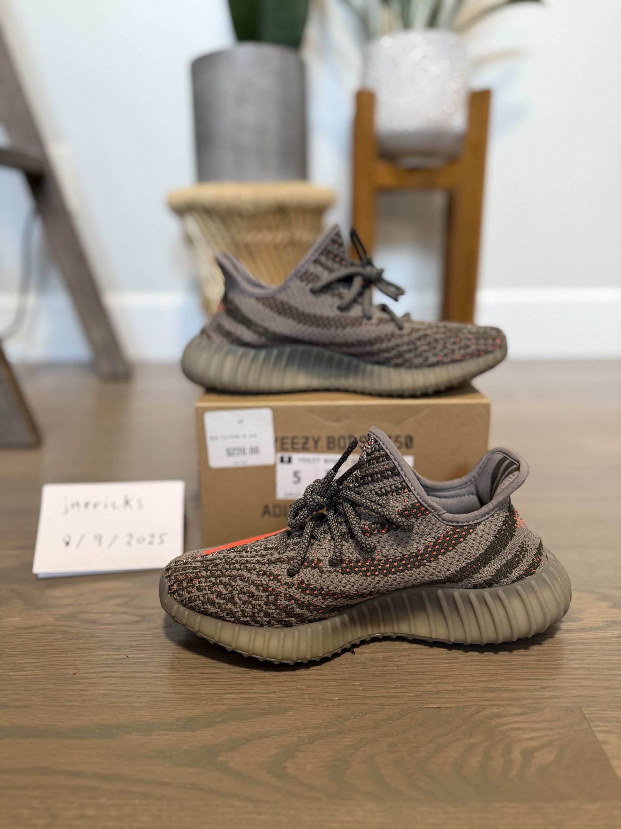Adidas Yeezy Boost 350 V2 Beluga Size US 5 / EU 37 - 3 Thumbnail