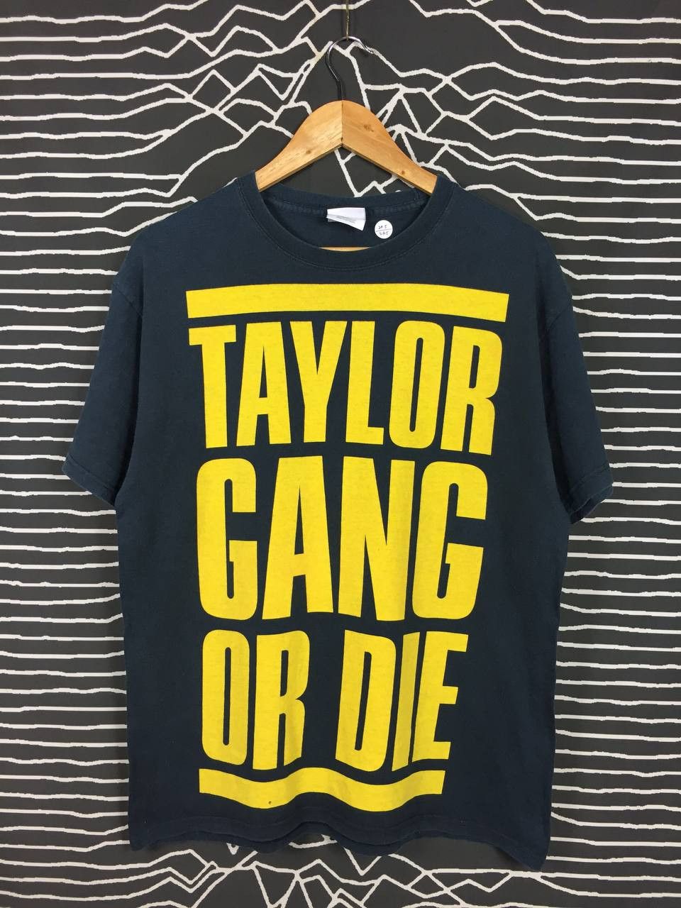 Band Tees Vtg Y2K Taylor Gang Or Die Wiz Khalifa Rap Tee Size US L / EU 52-54 / 3 - 2 Thumbnail