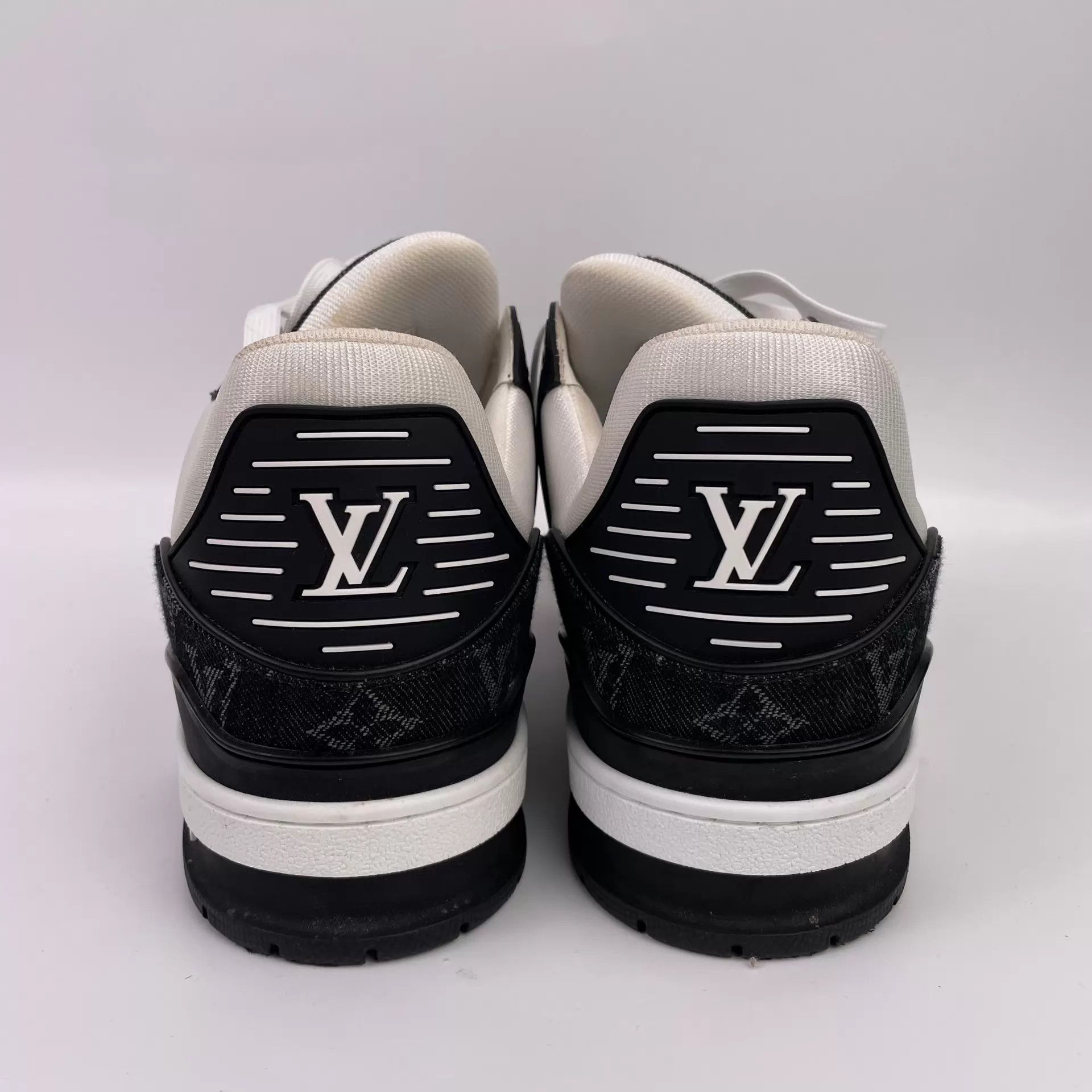 Louis Vuitton lv Trainer Black & White Denim US 10 Chip Size US 10 / EU 43 - 8 Thumbnail