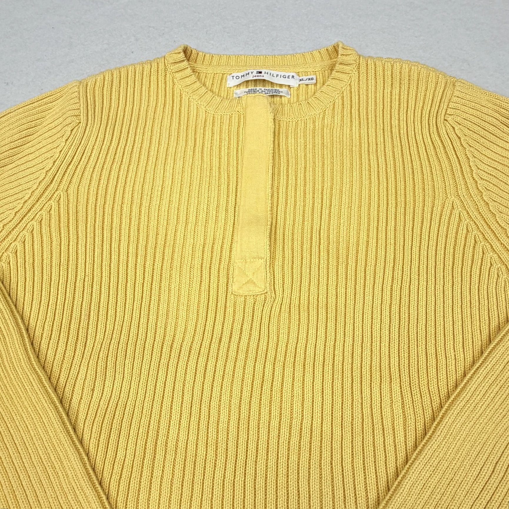 Tommy Hilfiger Tommy Hilfiger Sweater Mens XL Yellow Knit Pullover 1/4 Zip Crew Neck Regular Fit Vintage? No Size US XL / EU 56 / 4 - 2 Thumbnail