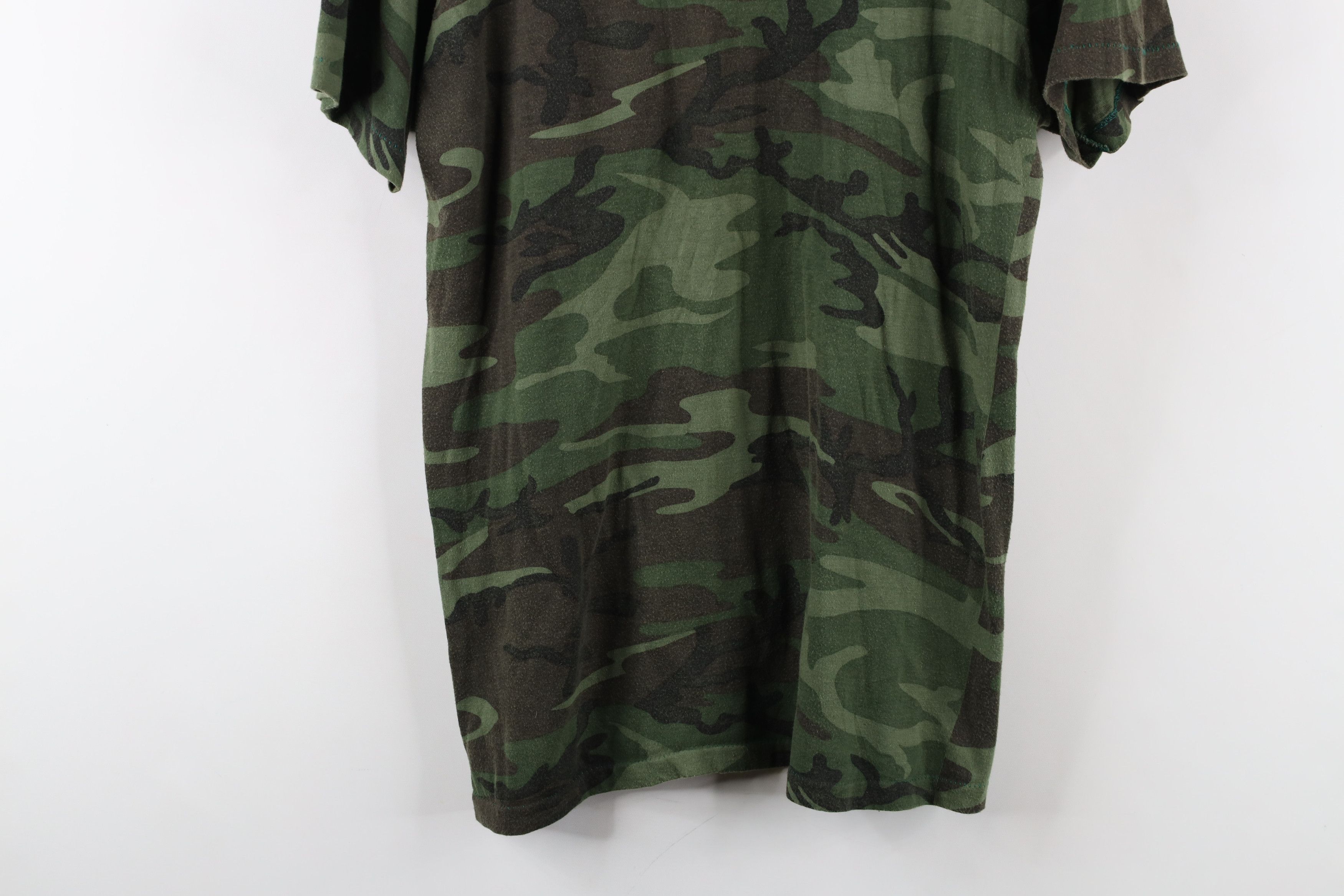 Vintage Vintage 70s 80s Streetwear Camouflage Pocket T-Shirt USA Size US M / EU 48-50 / 2 - 10 Thumbnail