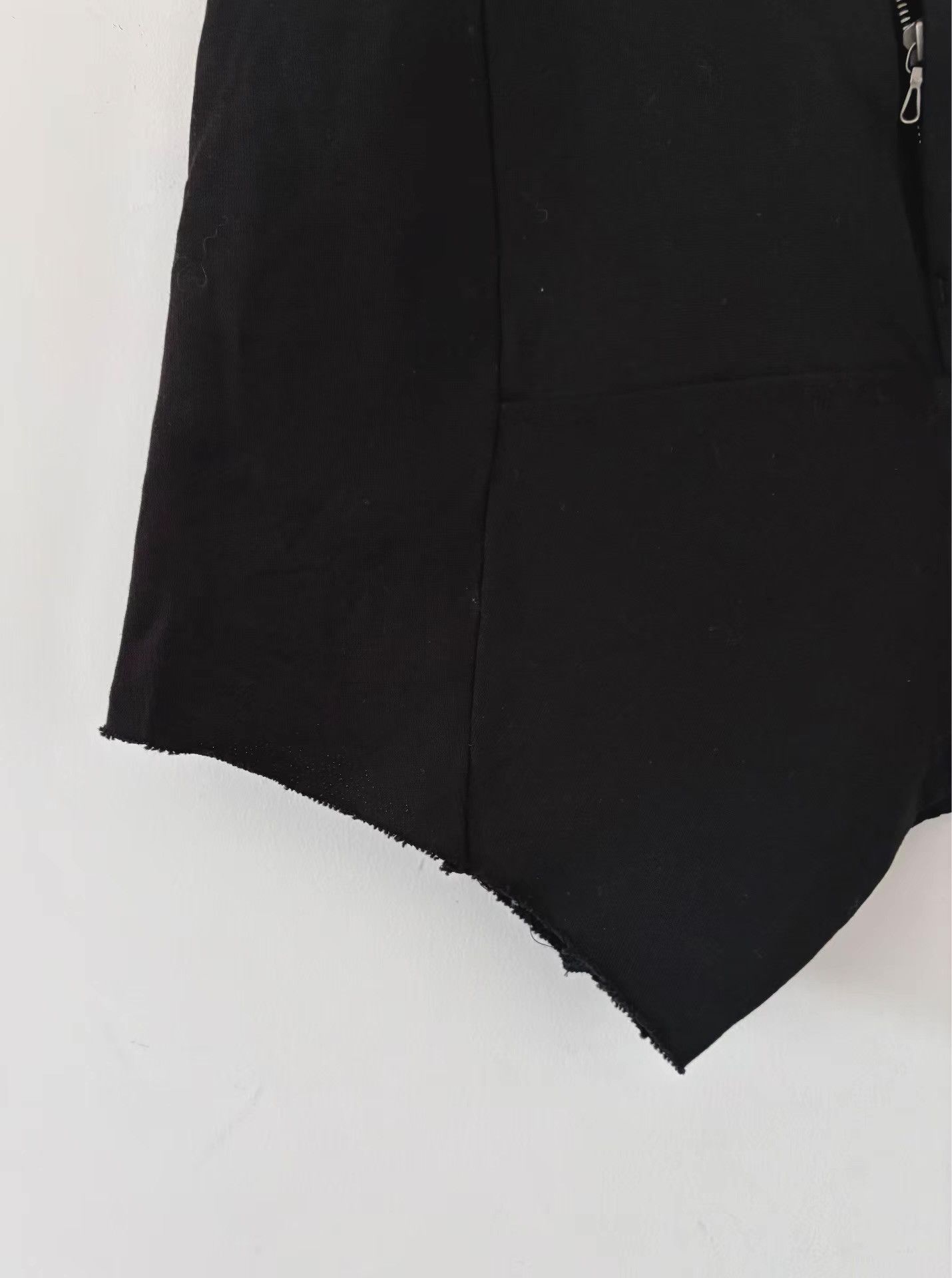 Julius Julius 17SS Men's Geometric Cut Shorts Ｑ21 Size US 34 / EU 50 - 5 Thumbnail