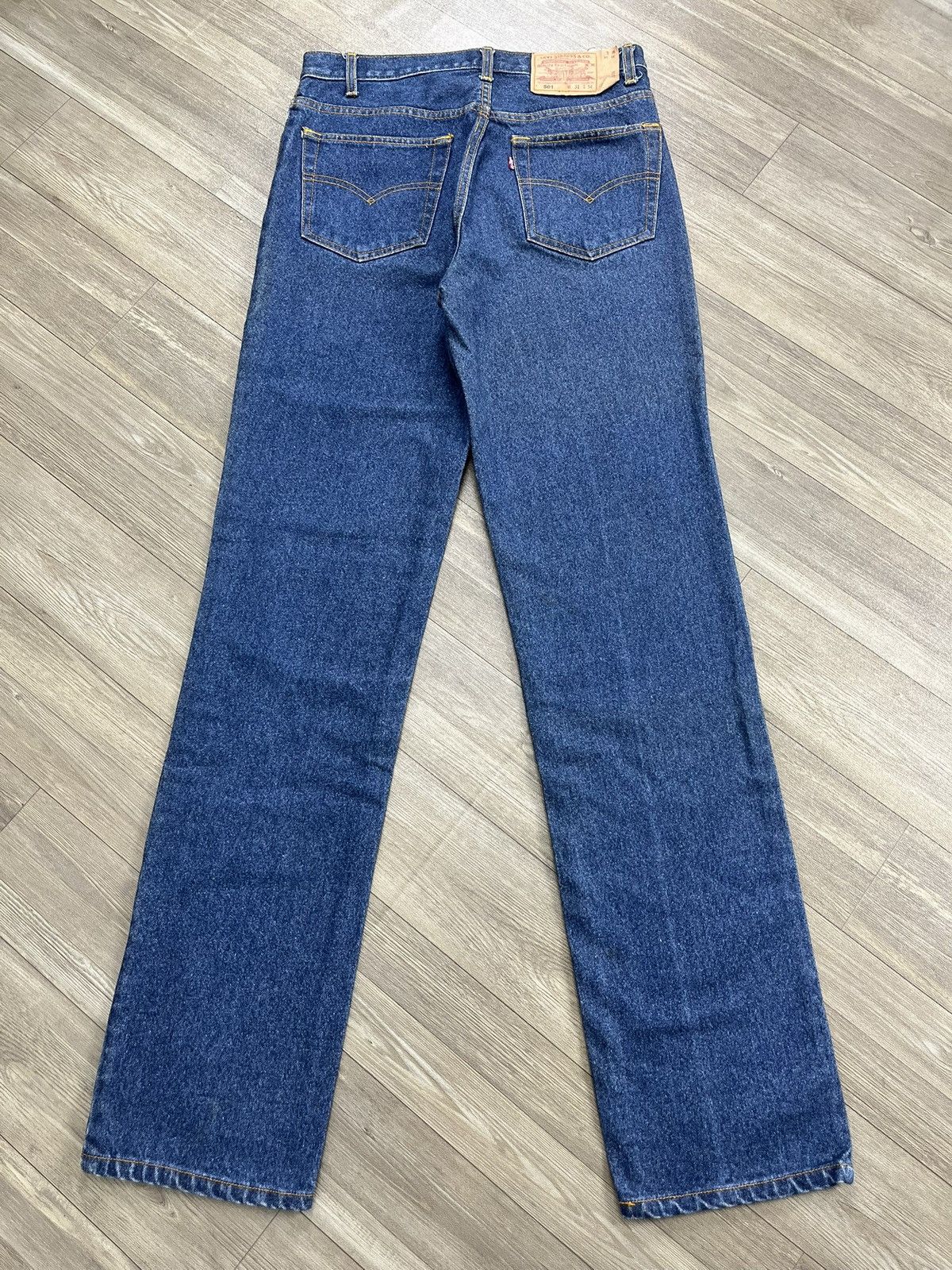 Levi's Vintage Clothing 🇺🇸1990s Vintage Levis 501 USA 31x34 Indigo Blue Jeans Size US 31 - 19 Thumbnail
