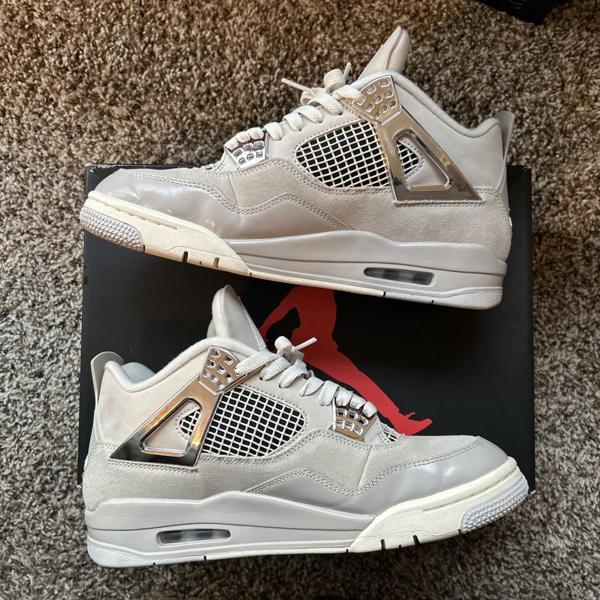 Jordan Brand Wmns Air Jordan 4 Retro Frozen Moments Size US 8.5 / EU 41-42 - 2 Thumbnail
