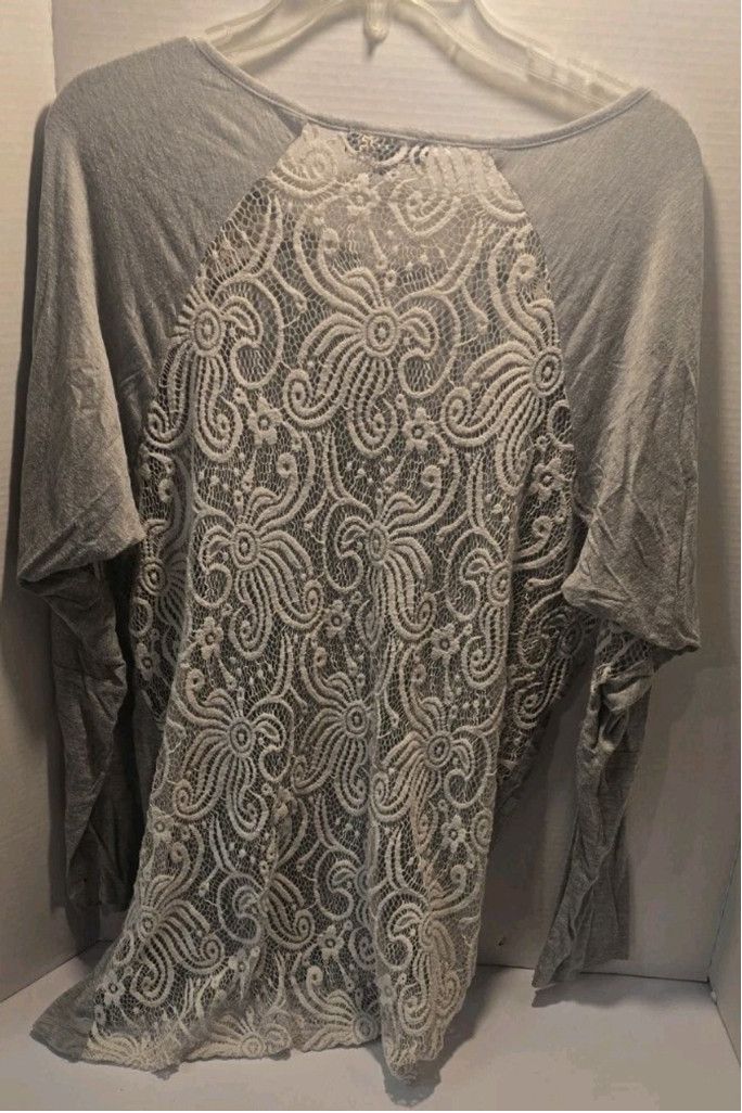 The Unbranded Brand susan betro tops Long Sleeve Gray Lace 1X Size XL / US 12-14 / IT 48-50 - 3 Thumbnail