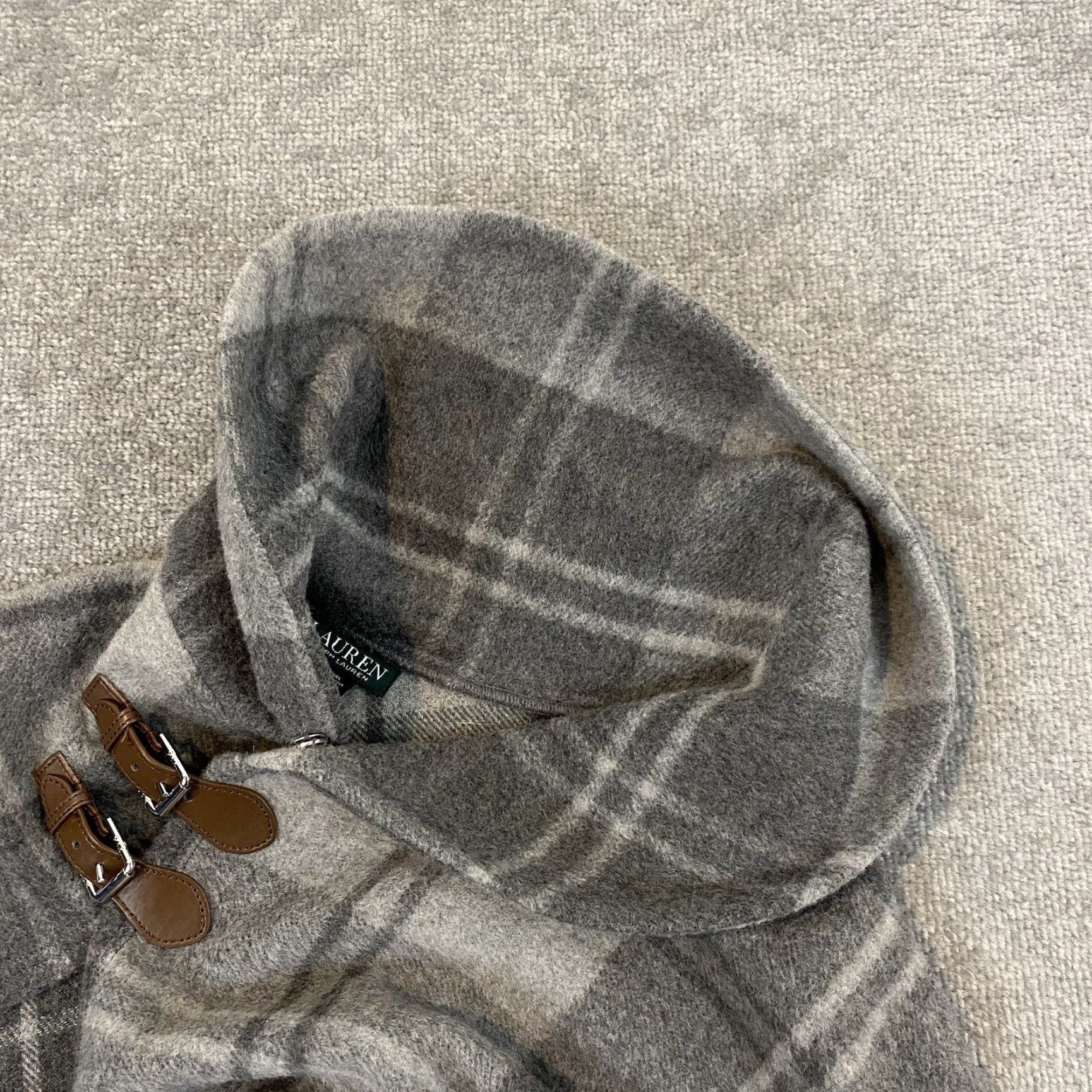Ralph Lauren VINTAGE Lauren Ralph Lauren Poncho Cape Wool Gray Plaid One Size Women's Fall Winter Casual Formal Size ONE SIZE - 6 Thumbnail